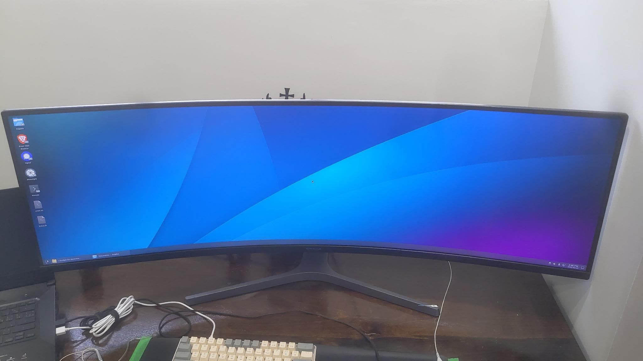 Samsung Odyssey CRG9 49" Super Ultrawide Monitor - photo 2
