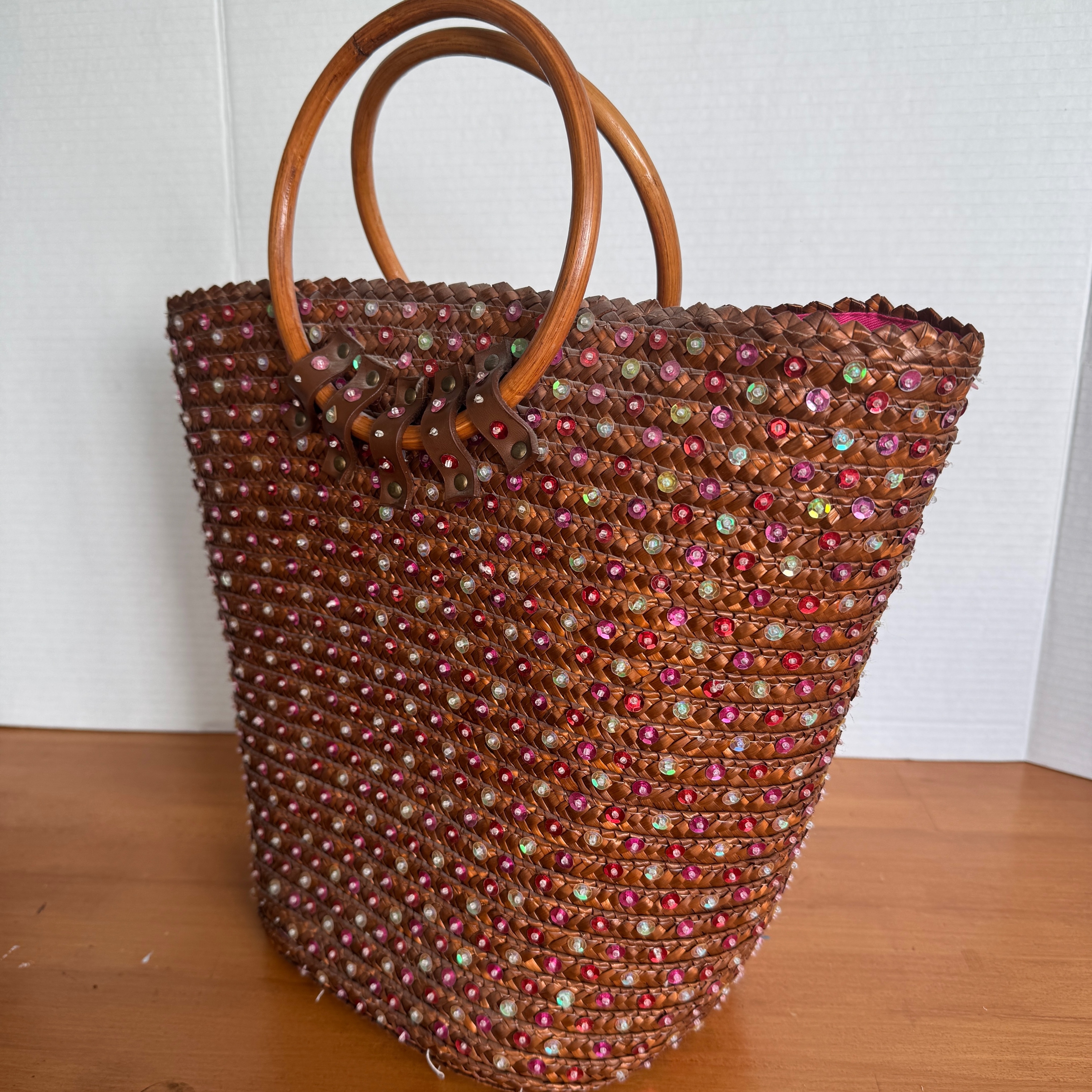 Vintage Woven Straw Tote Bag with Wood Handles - photo 2