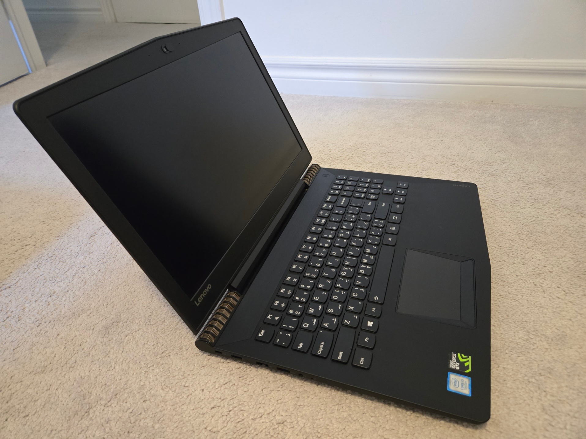 Lenovo Legion gaming laptop - photo 2
