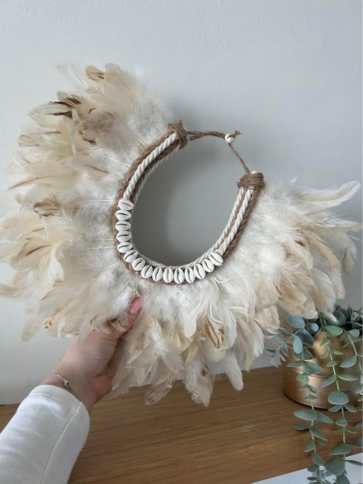 Handmade Feather and Shell Wall Hanging Decor - Papua Necklace - photo 2