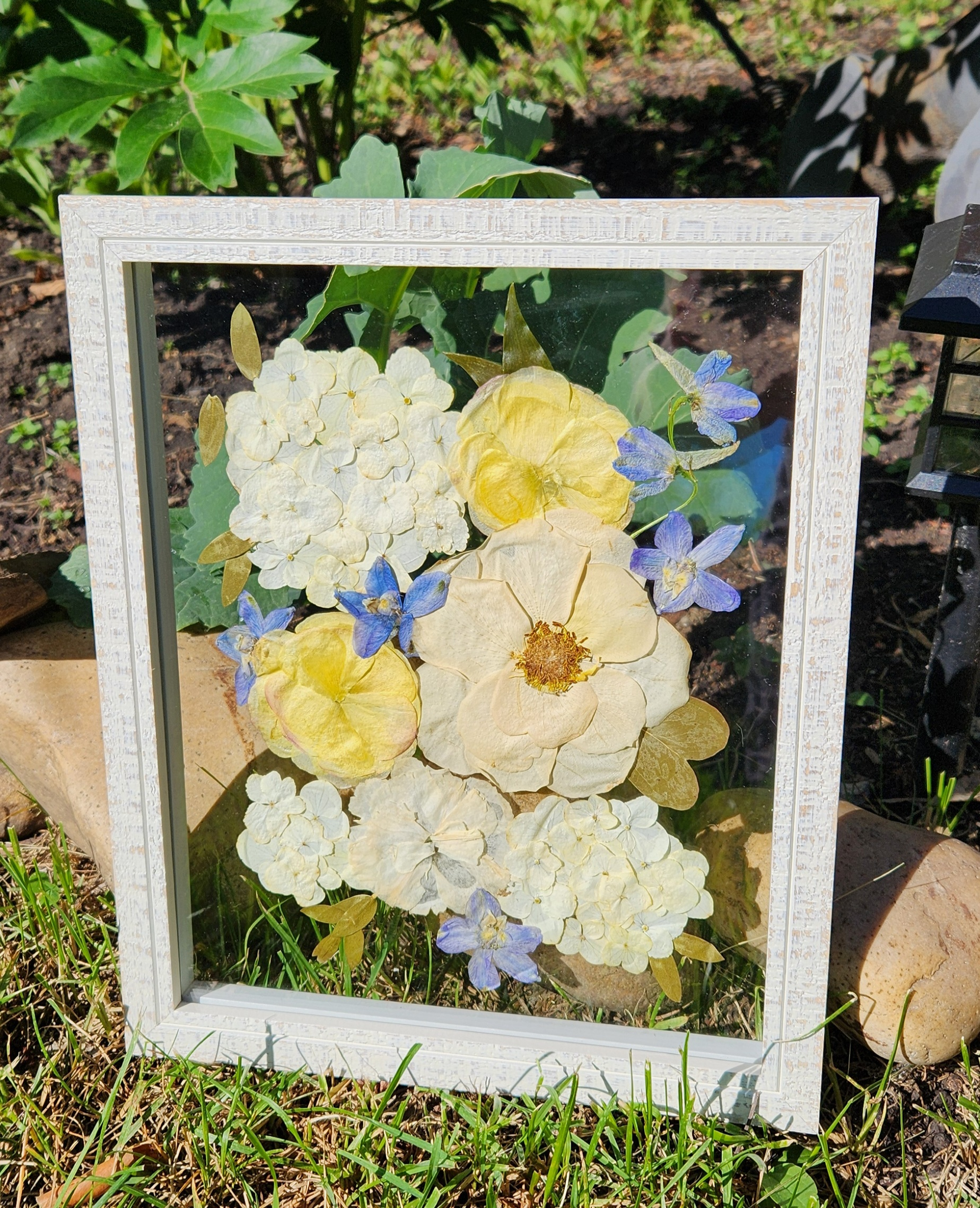 16" x 20" Framed Pressed Flower / Wedding Bouquet Preservation - photo 2