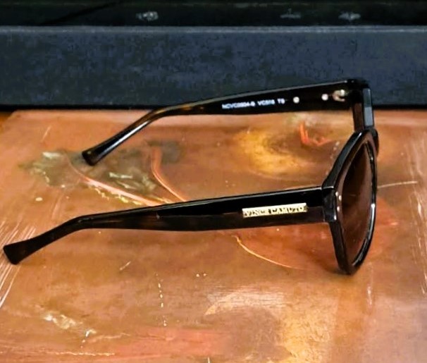AuthenticVince Camuto VC598TS Designer Tortoise Shell Sunglasses - photo 3