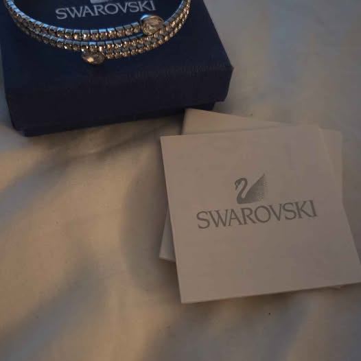 Swarovski Twisty Crystal bangle, in original packaging - photo 2
