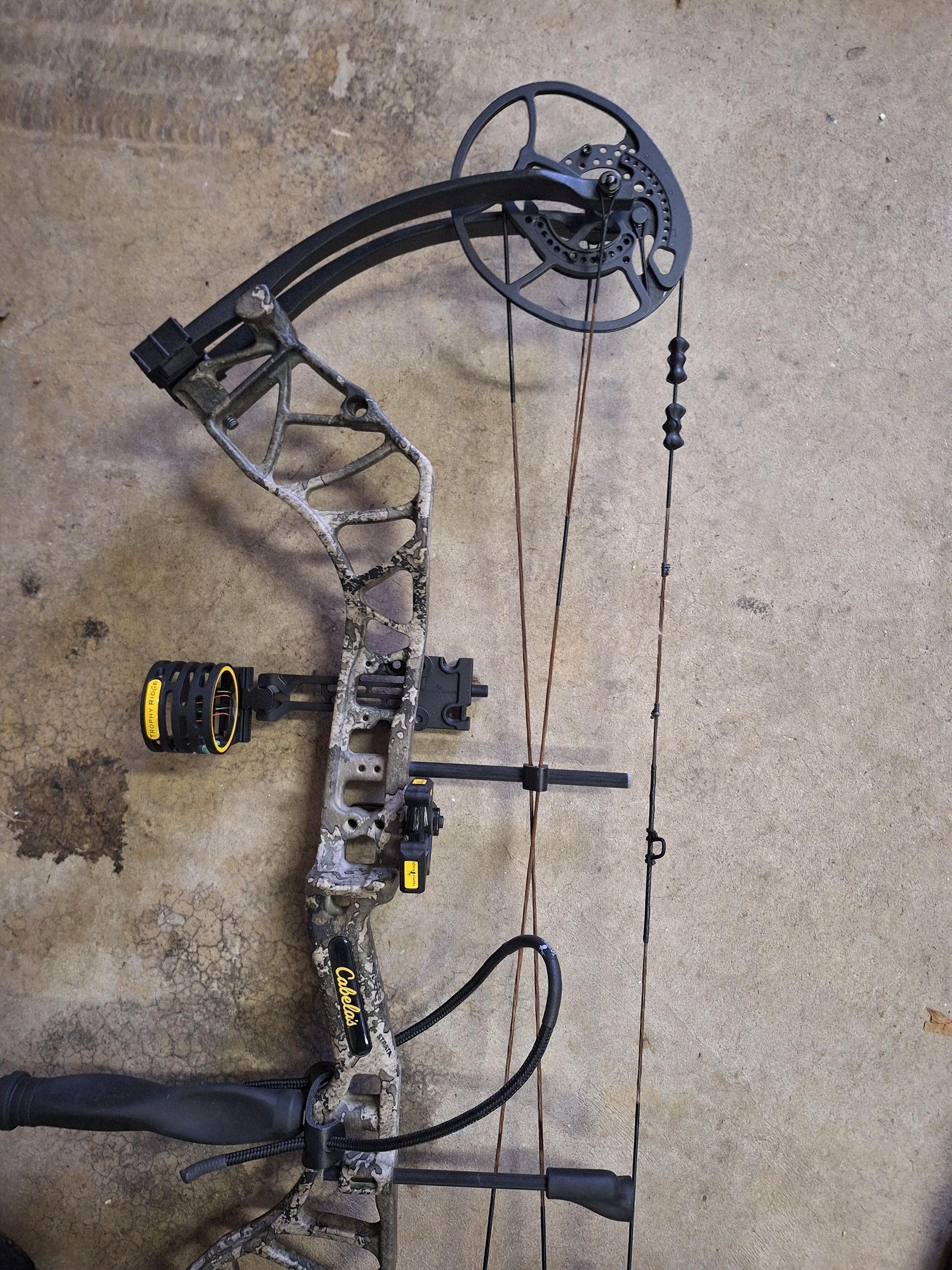 Bear Archery Uproar Compound Bow 70lb 25.5-30 Draw - photo 4