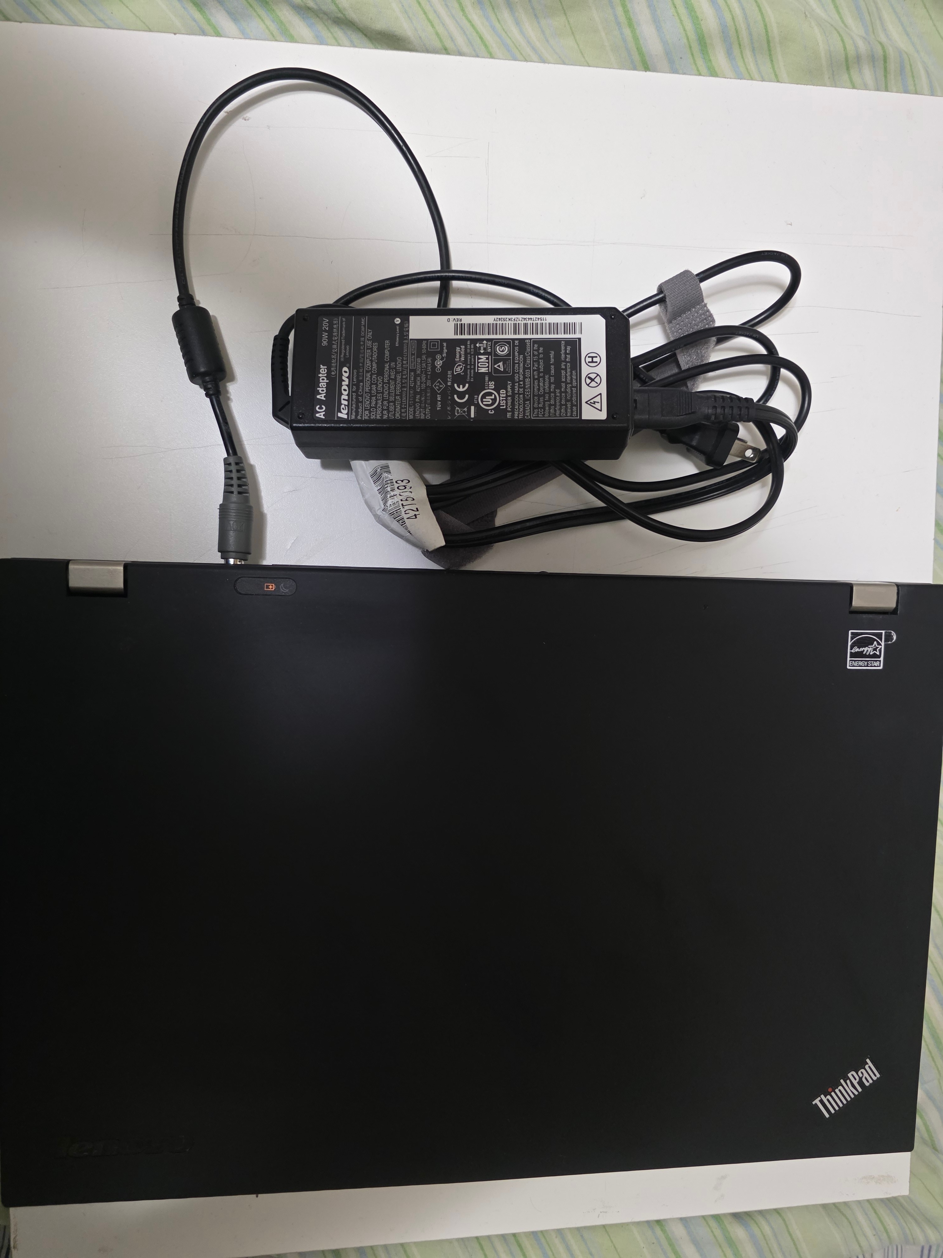 Lenovo ThinkPad T530 Laptop - photo 2