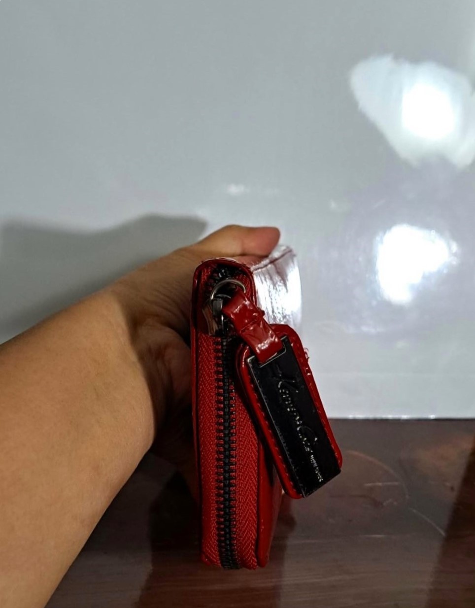 Kenneth Cole New York Patent Leather Zip-Around Wallet Like New🧡 - photo 2