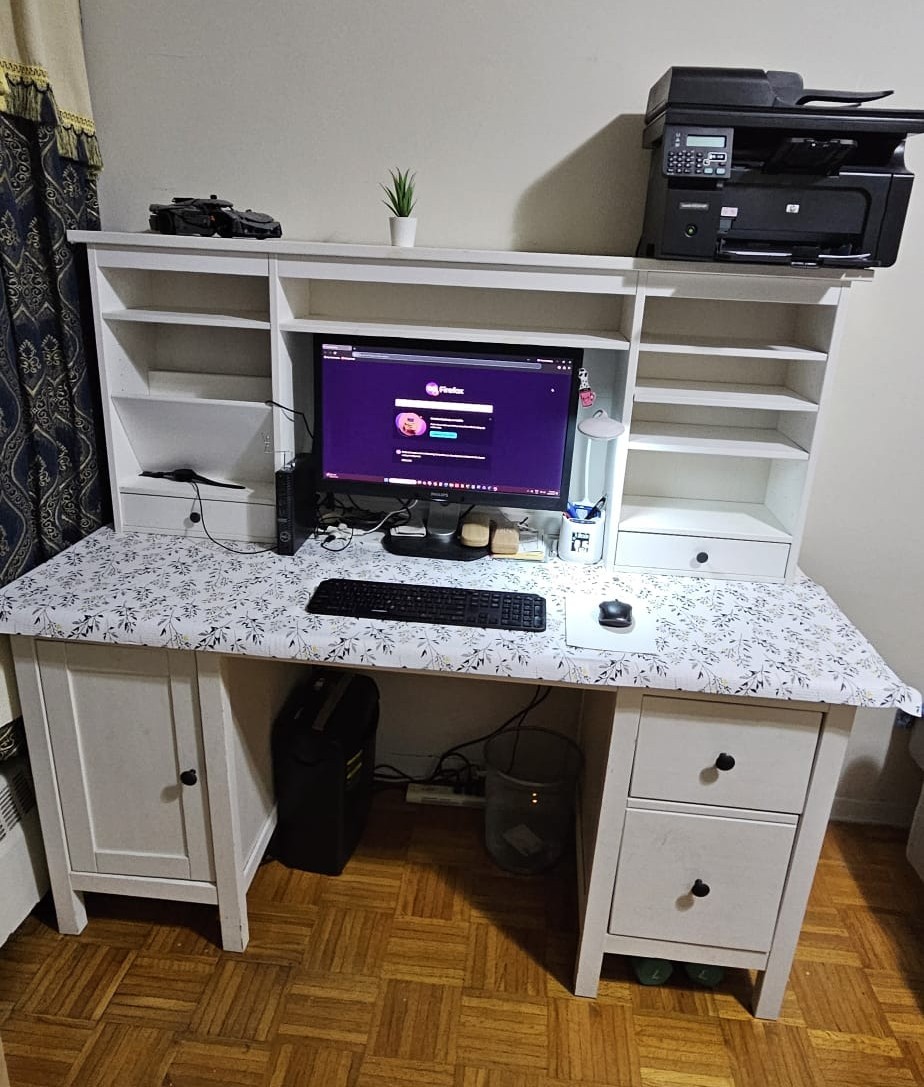 Solid Wood Computer/Office Desk - Great Condition - photo 4