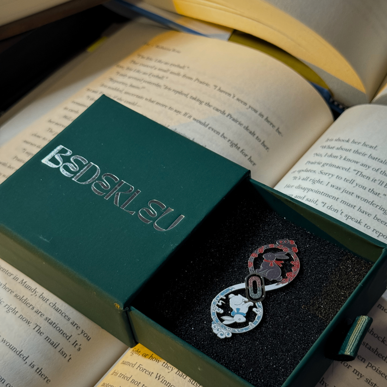 MDZS Cloud & Rabbit Metal Bookmark - photo 2
