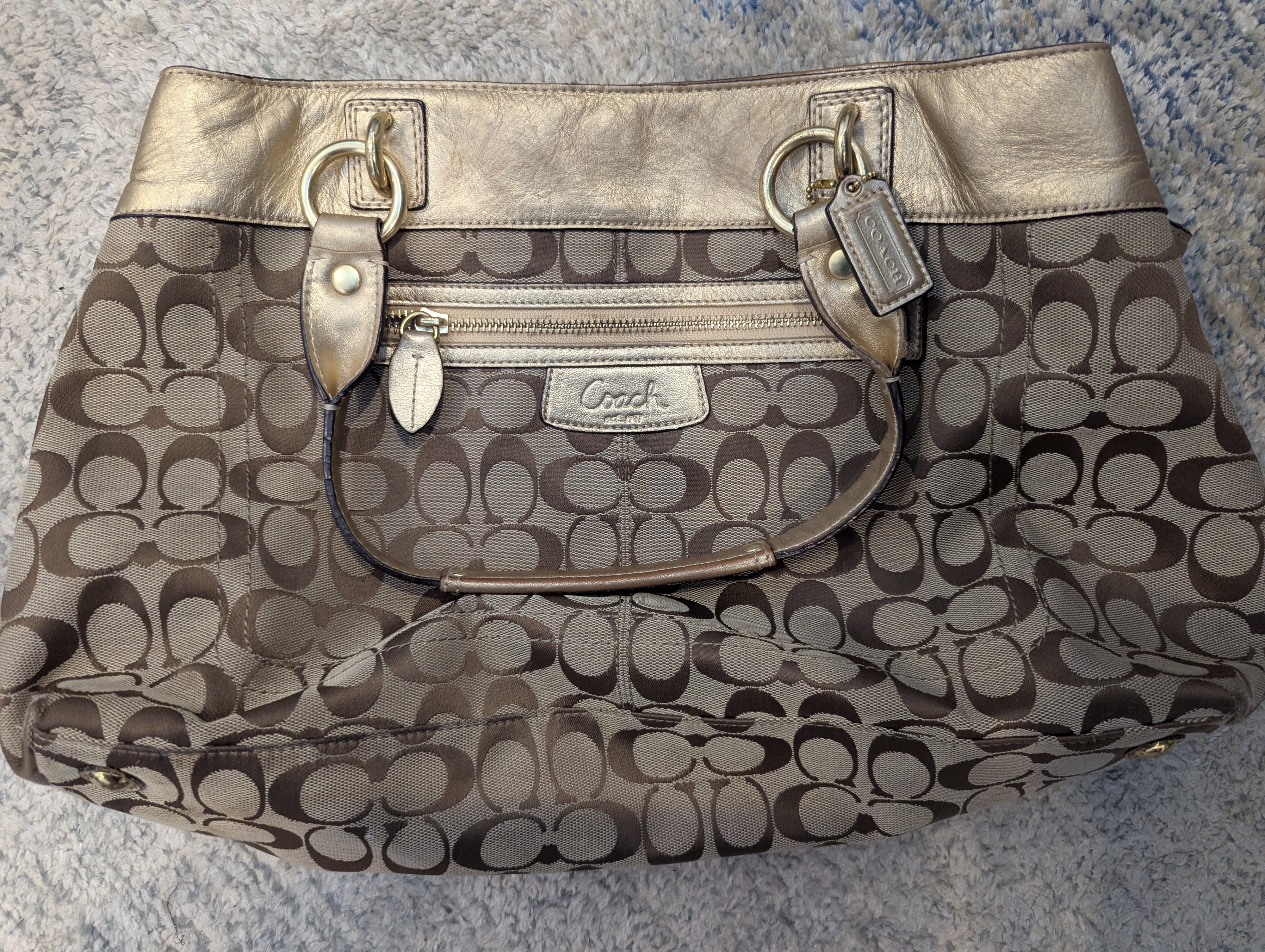 Coach Penelope Signature Jacquard Women’s Shoulder Bag Gold