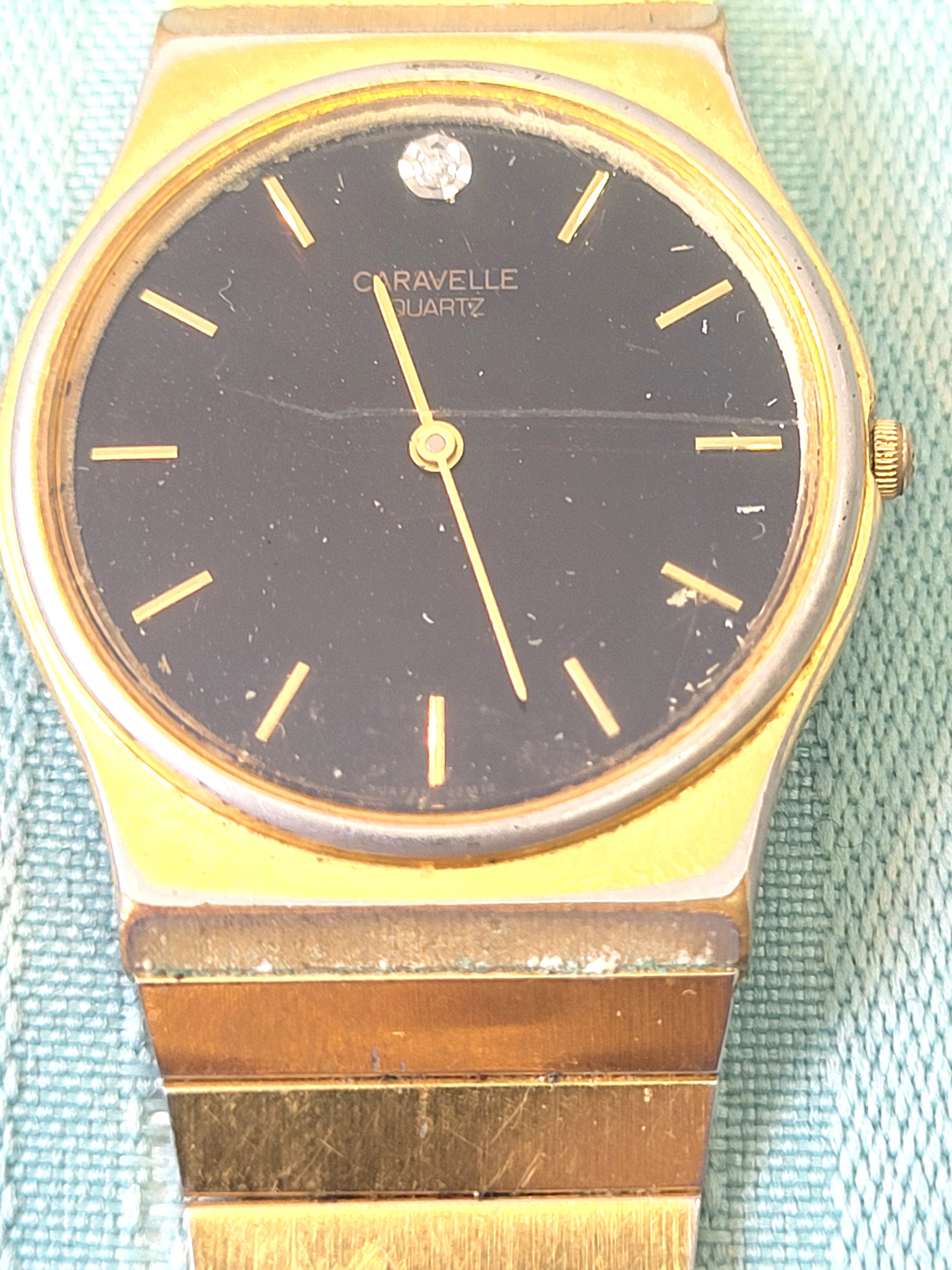 1989 Bulova Diamond Watch New Battery 30mm Black Dial - photo 4