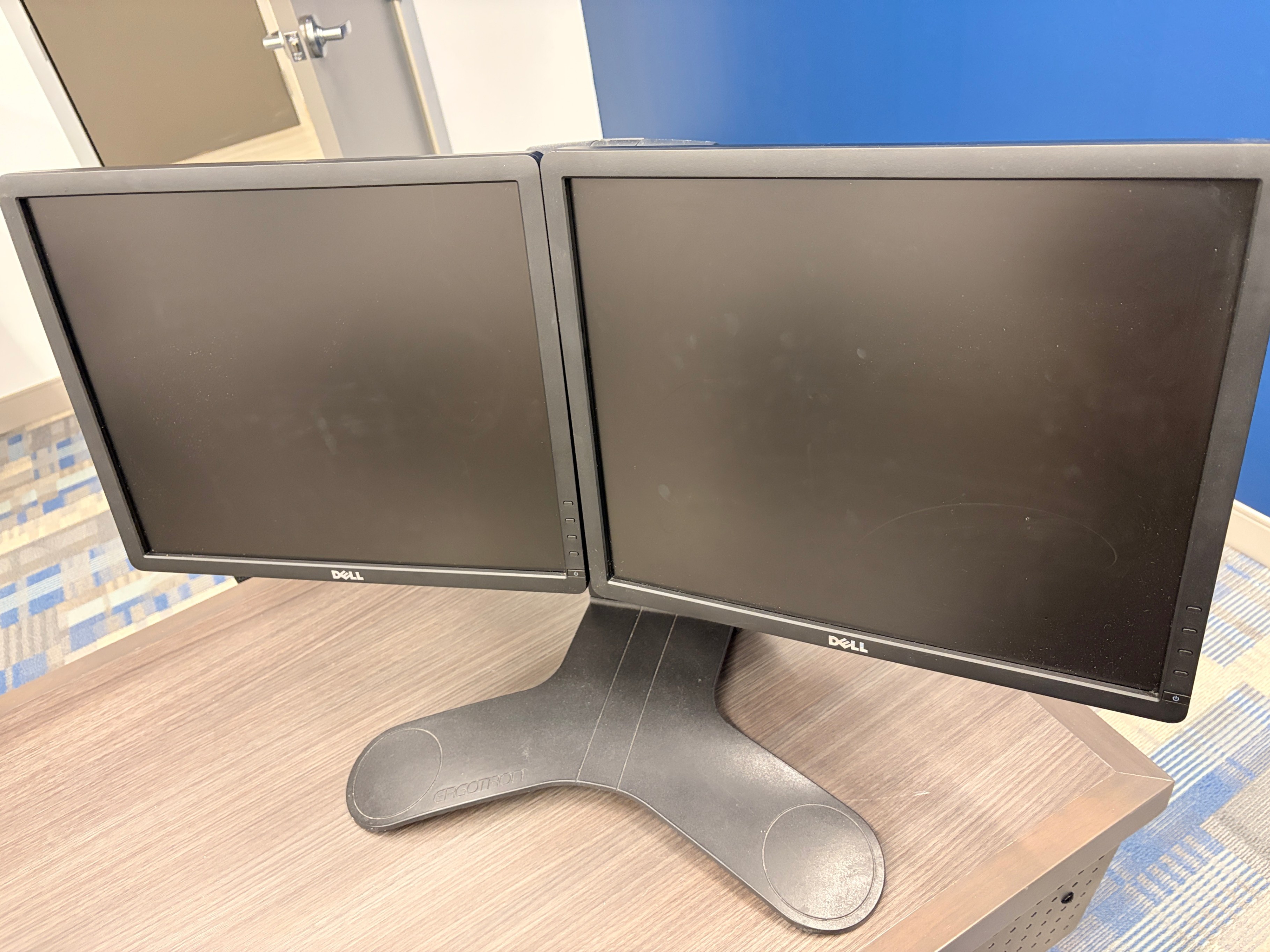 Ergonomic duo monitor stand for up to two 24 inch monitors - photo 5
