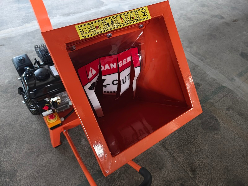 Relyard - 7.0hp Gasoline Portable 2.5" Wood Chipper - photo 3