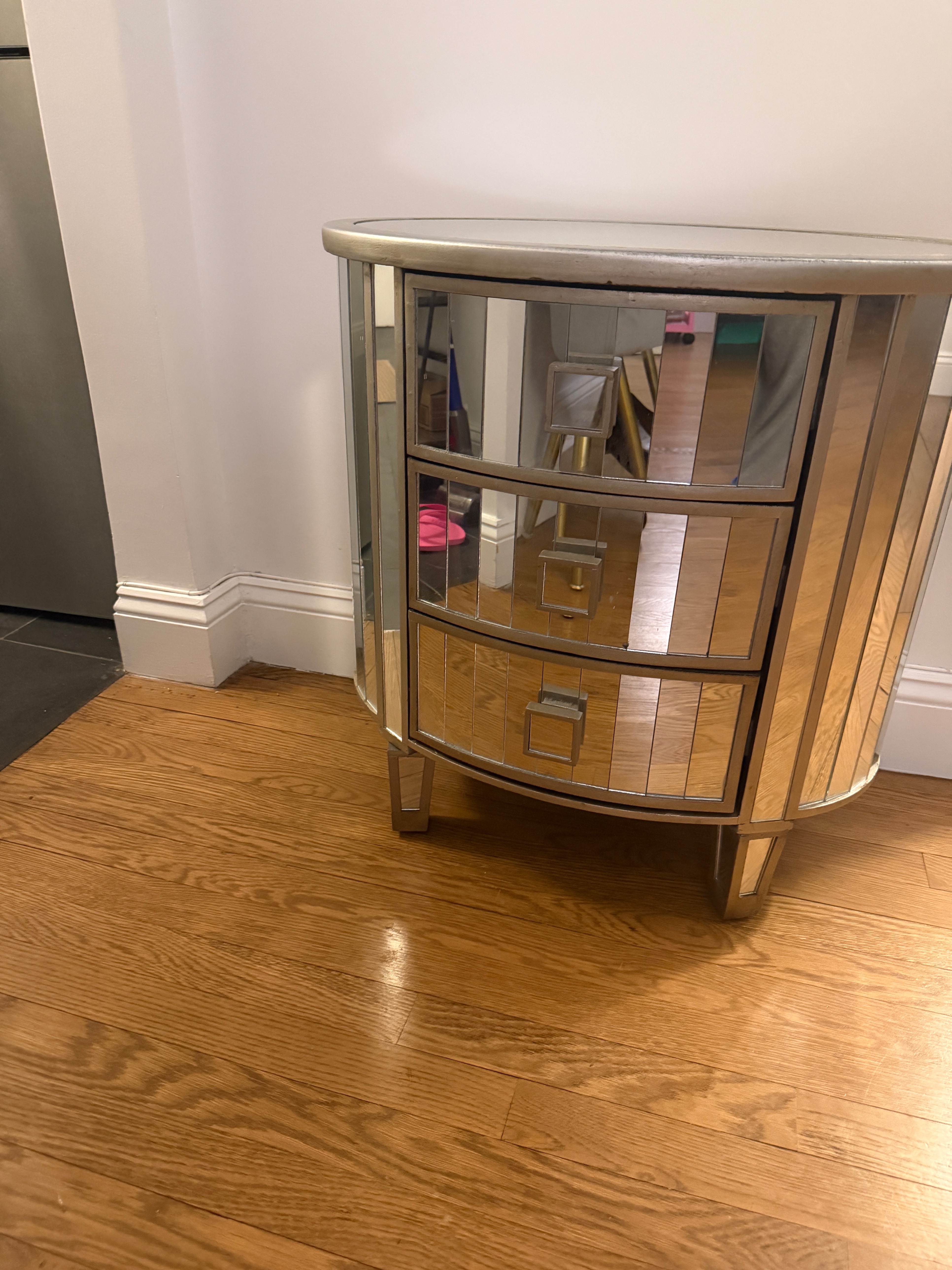 Mirror night stand - photo 2