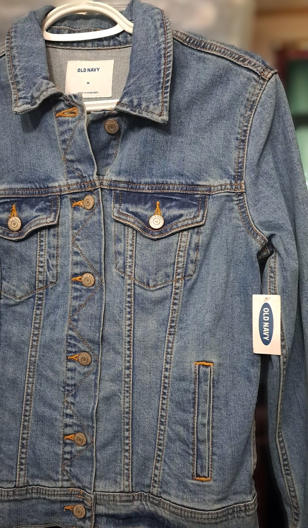 Brand New Old Navy Women’s Denim Trucker Jacket - Medium Wash - photo 3