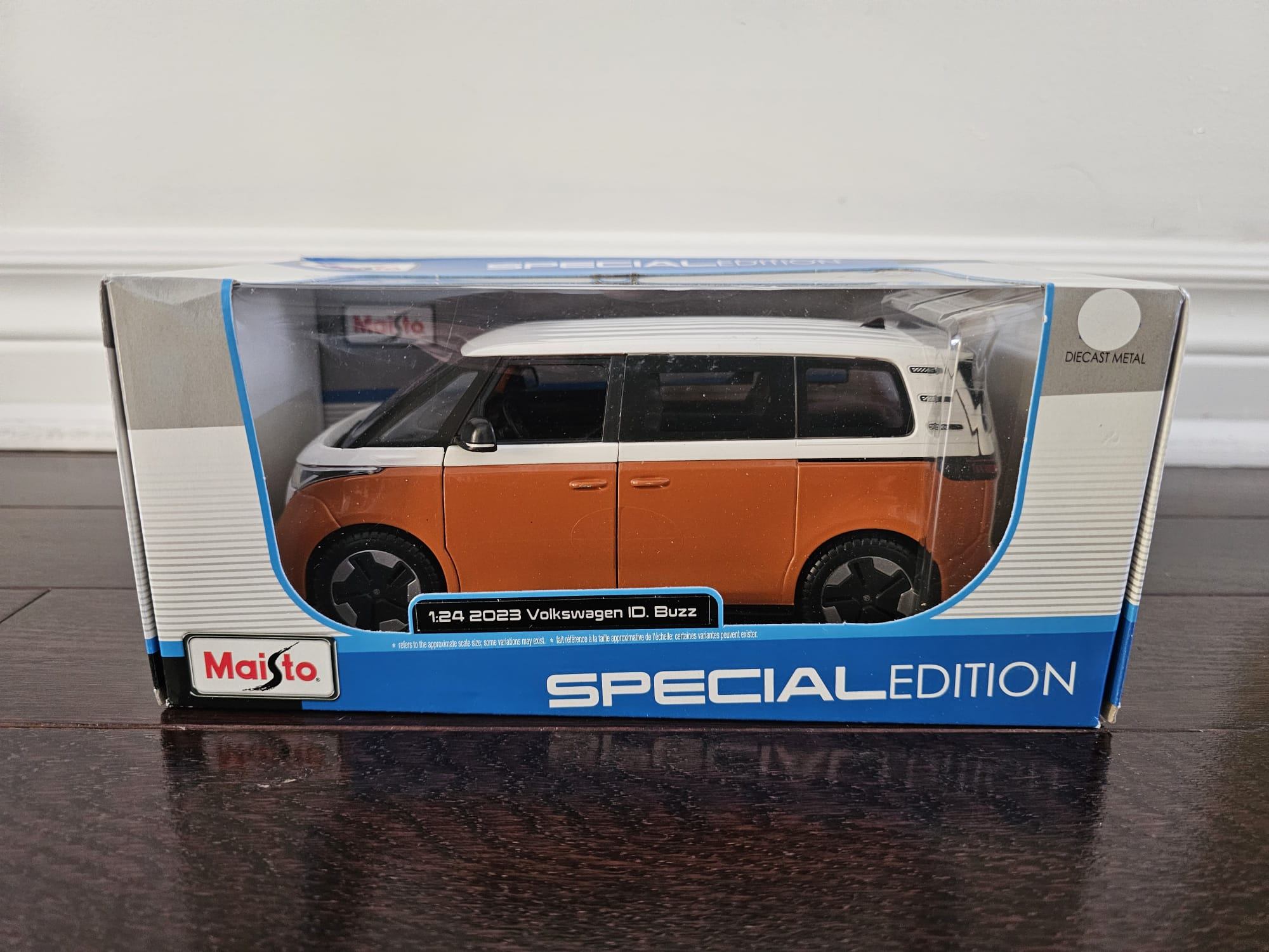 1:24 Model Car - VW ID.BUZZ