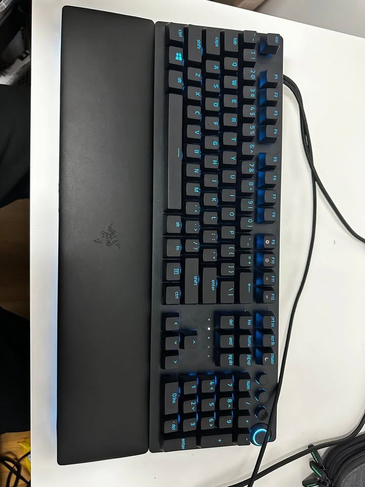 Razer Huntsman V2 Analog Gaming Keyboard: Razer Analog - photo 3