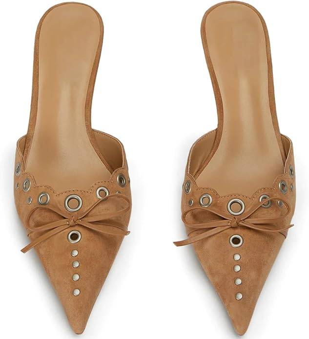 Faux Suede Kitten Heels - US 7.5