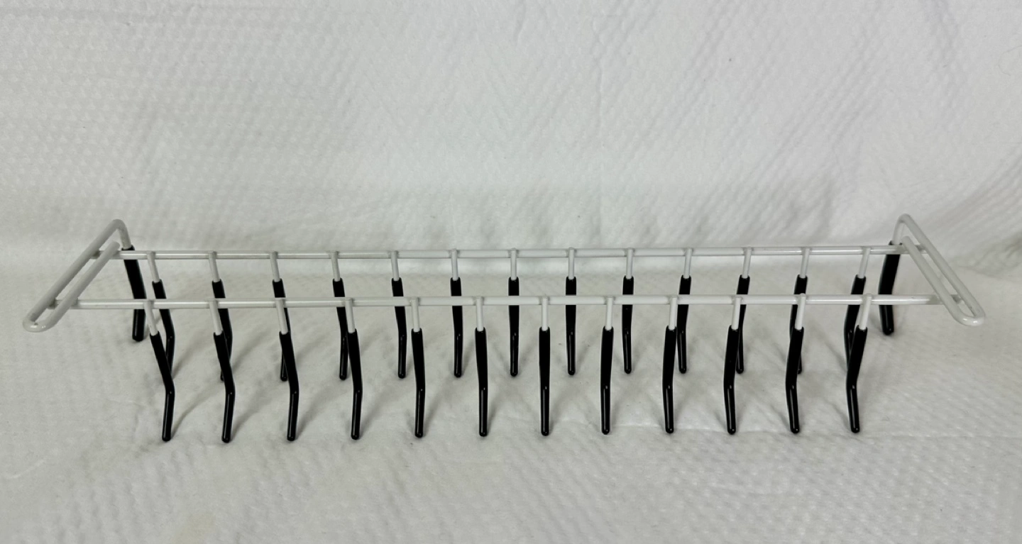 🧡 ClosetMaid Epoxy coated steel Tie & Belt Rack White - photo 5
