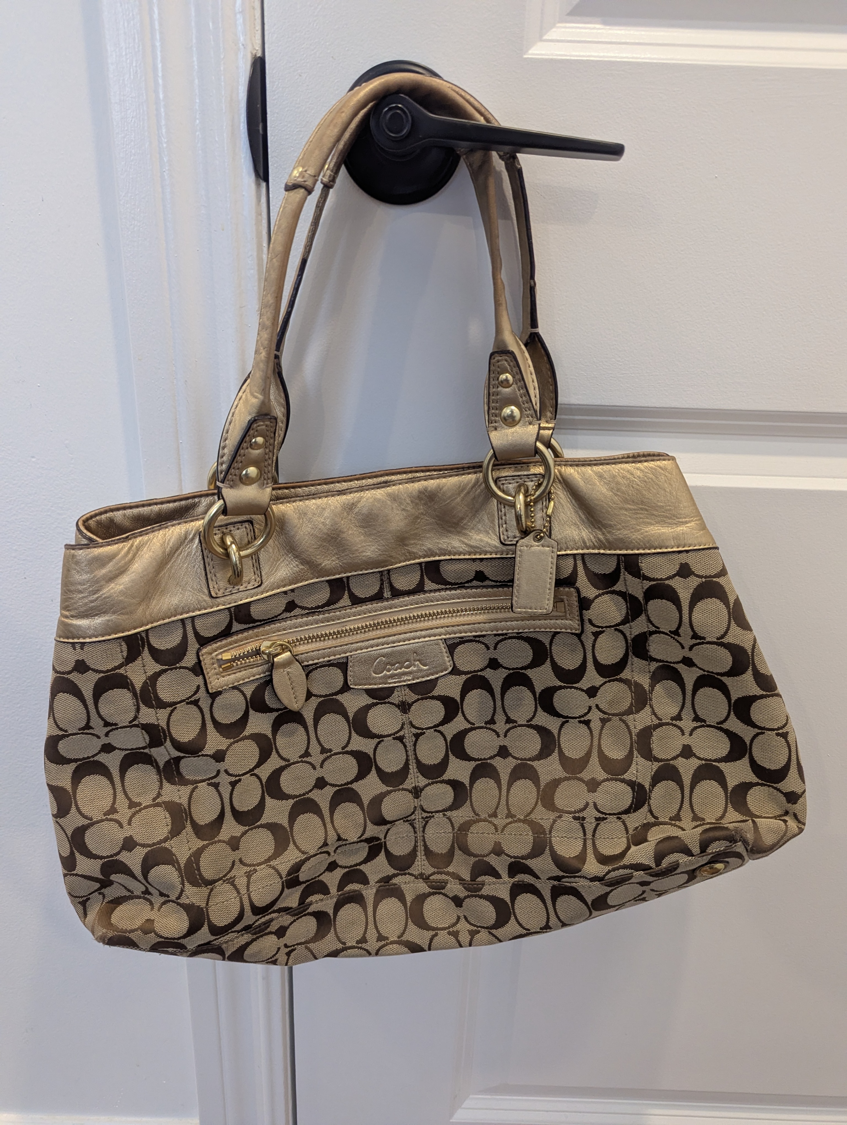 Coach Penelope Signature Jacquard Women’s Shoulder Bag Gold - photo 3