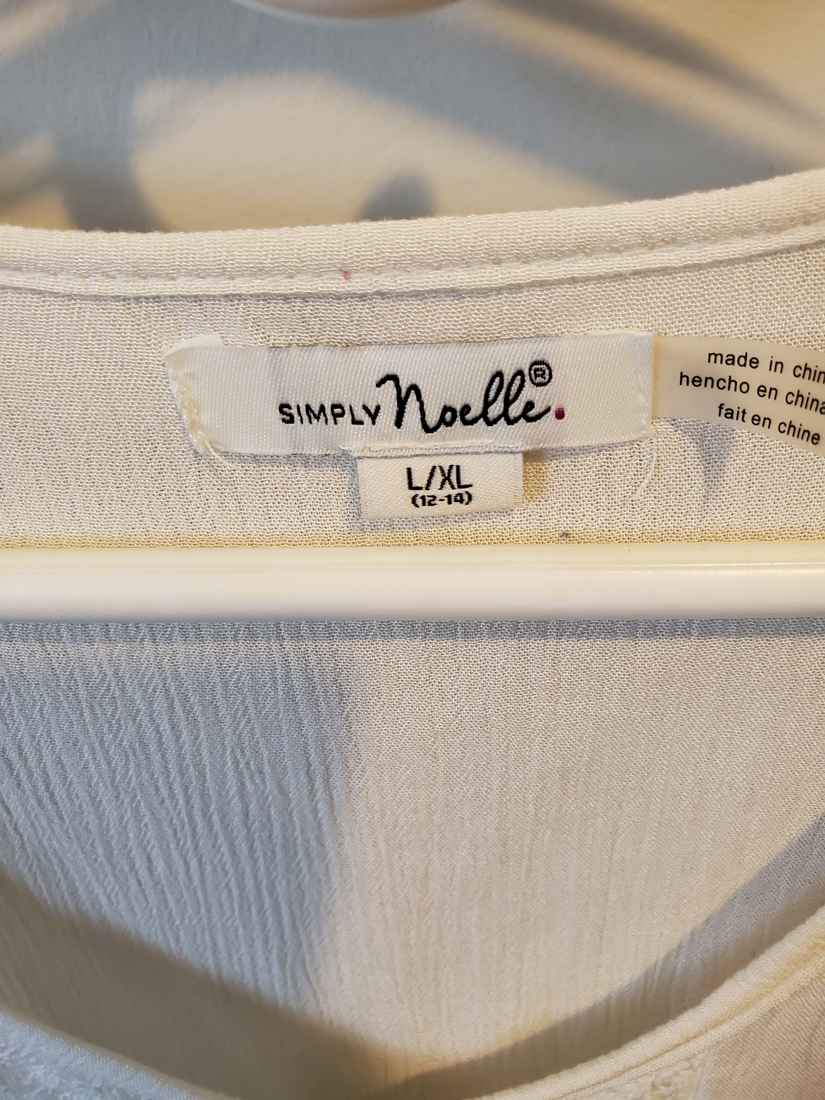 White Flowy Top L/XL - photo 2