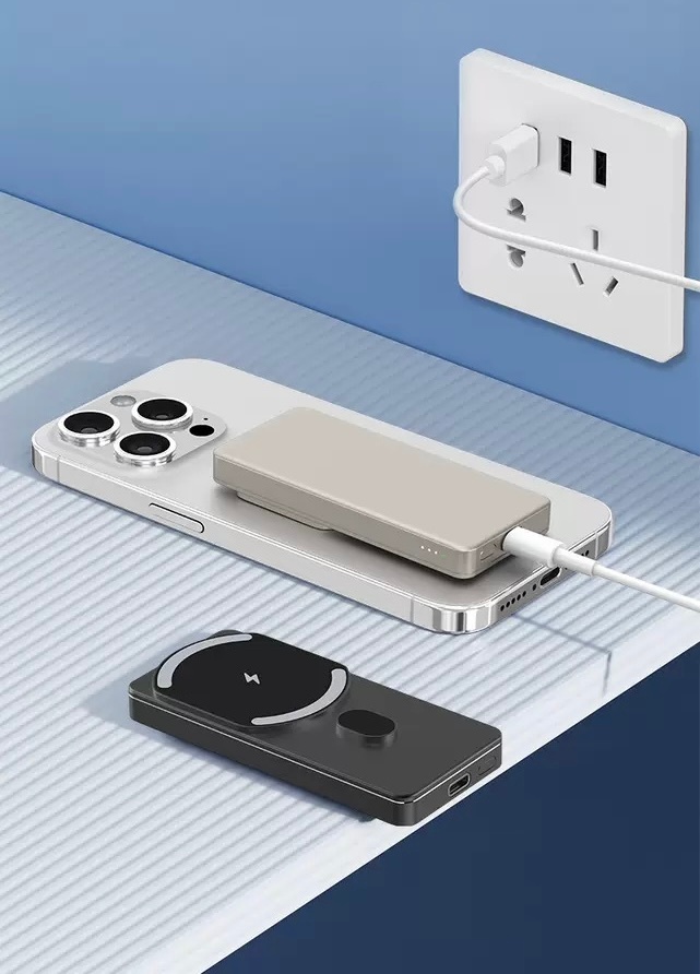 Magnetic Wireless Power Bank - photo 3