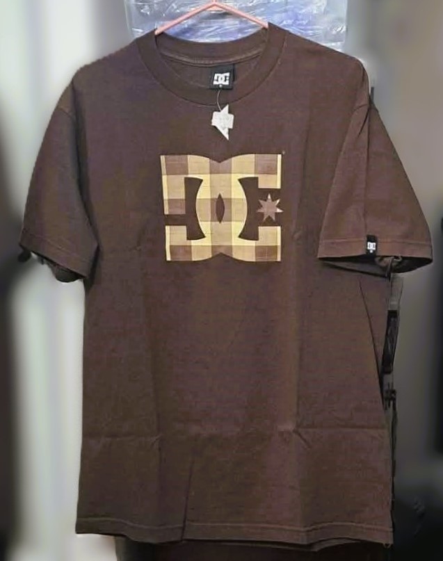 Rare Vtg Y2K DC SHOES Monogram Logo Skater Men's Tee