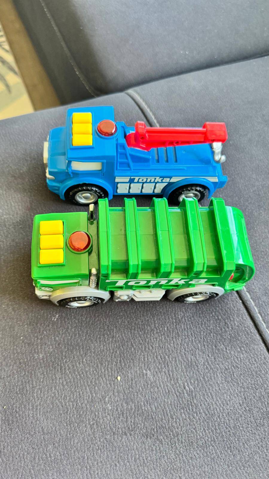 Tonka Truck Set - Tow Truck & Garbage Truck - photo 2