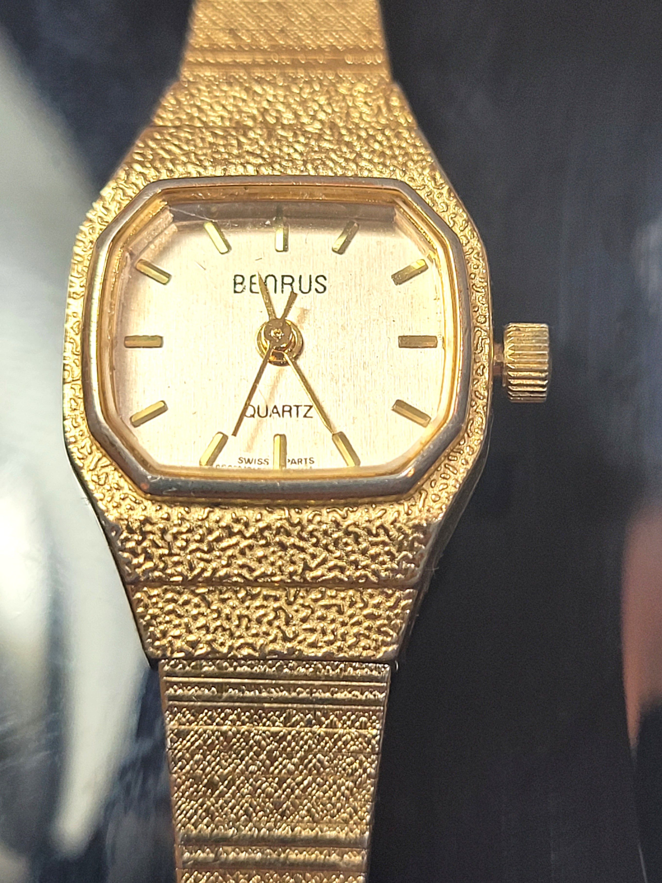 1992 Benrus Ladies Watch Gold Tone New Battery MISSING CLASP - photo 2