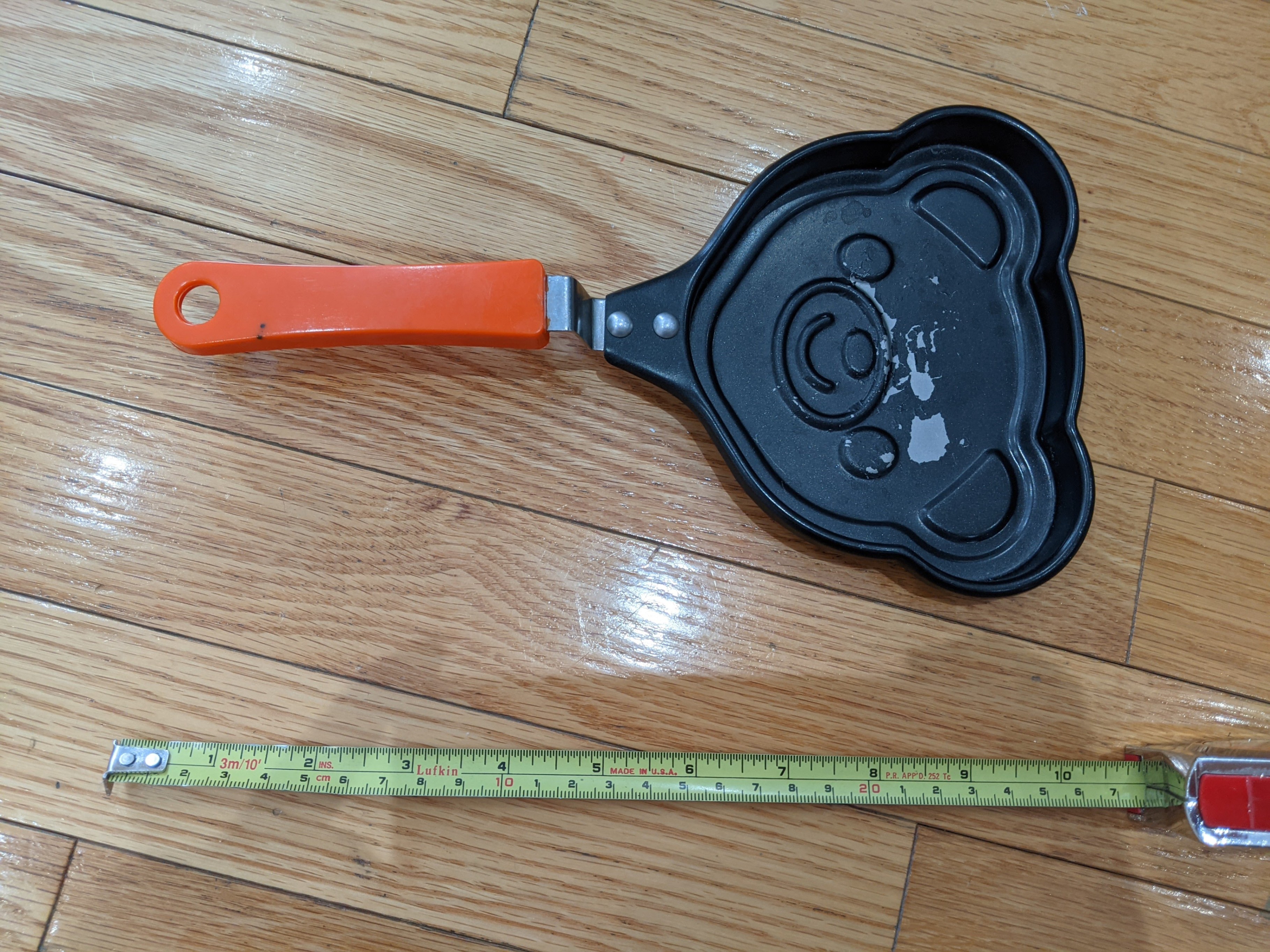 🥕 Bear-Shaped Mini Frying Pan