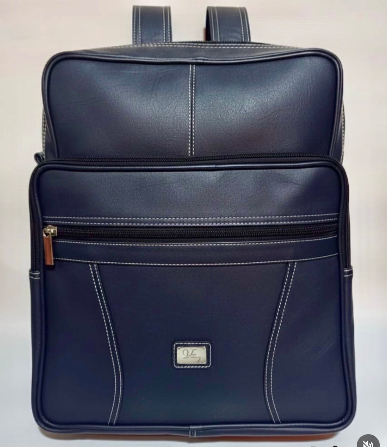 LEATHER AUTHENTIC, ARTICULOS EN CUERO AUTENTICO