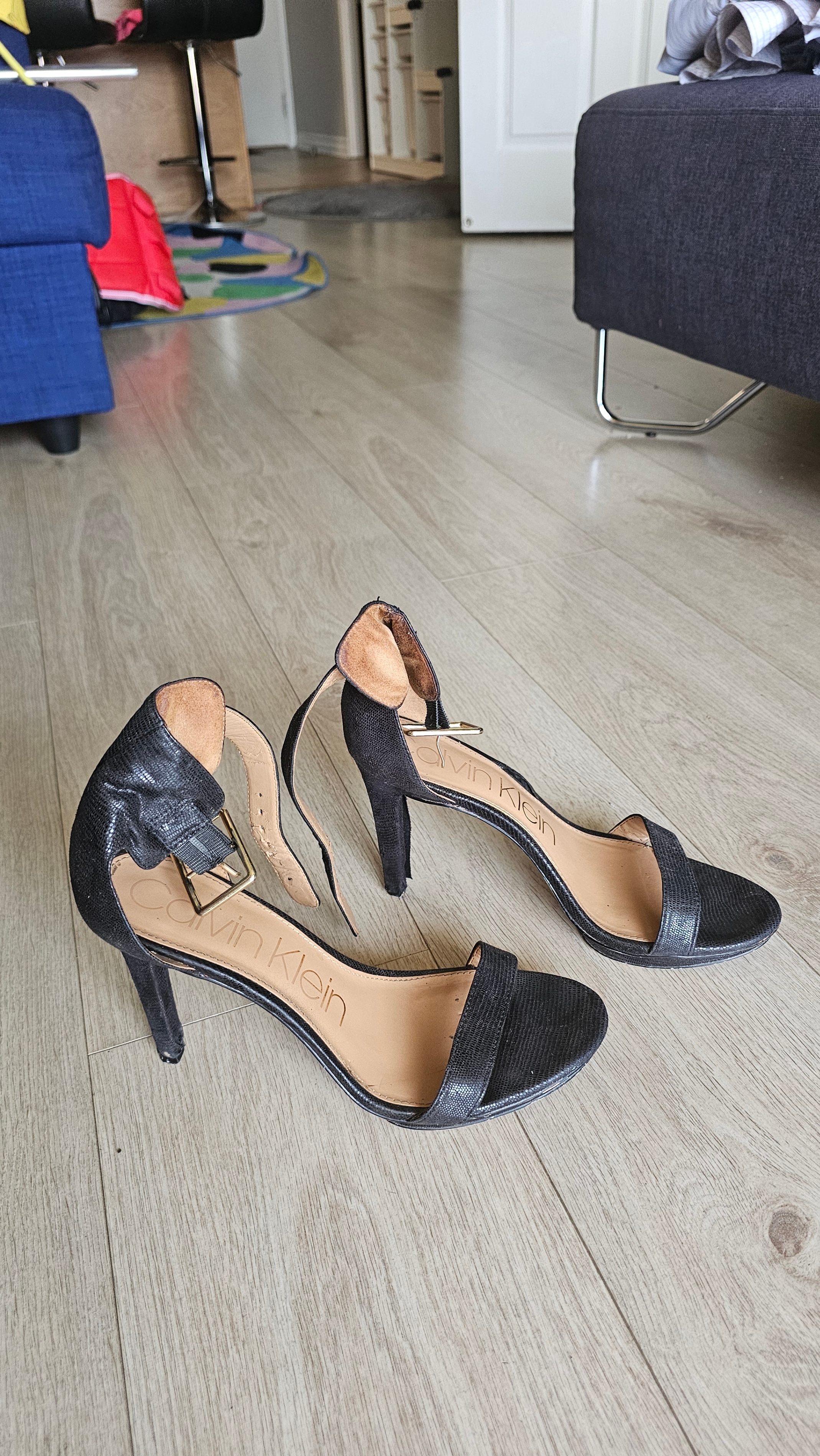 Calvin Klein Black Heels Size 11 - photo 2