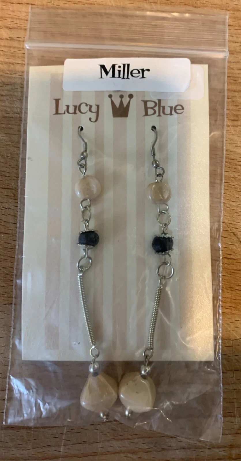 19 Pair Of Brand New Earrings Various Styles - photo 3