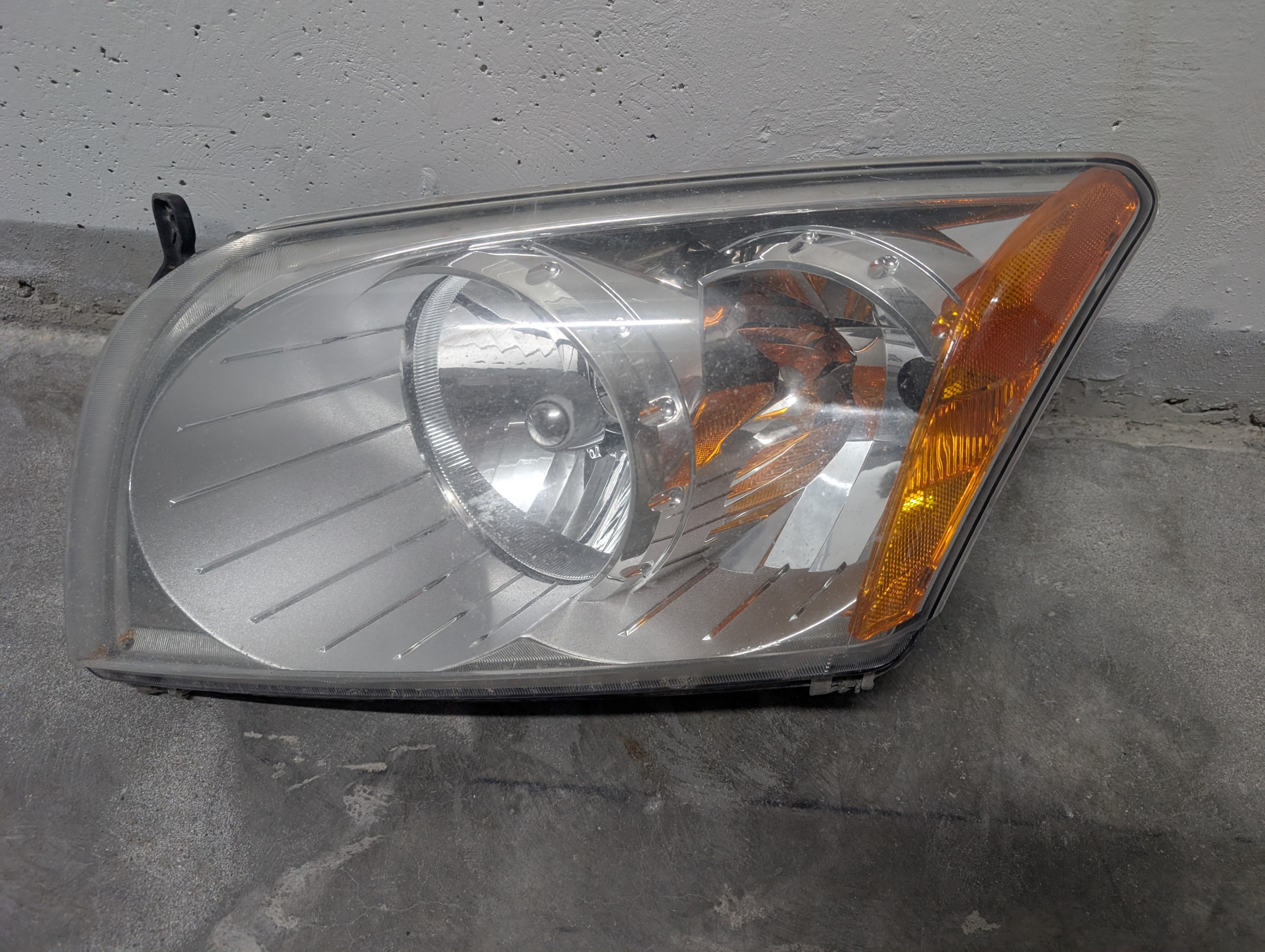 Dodge Caliber Headlight Assembly Driver Side