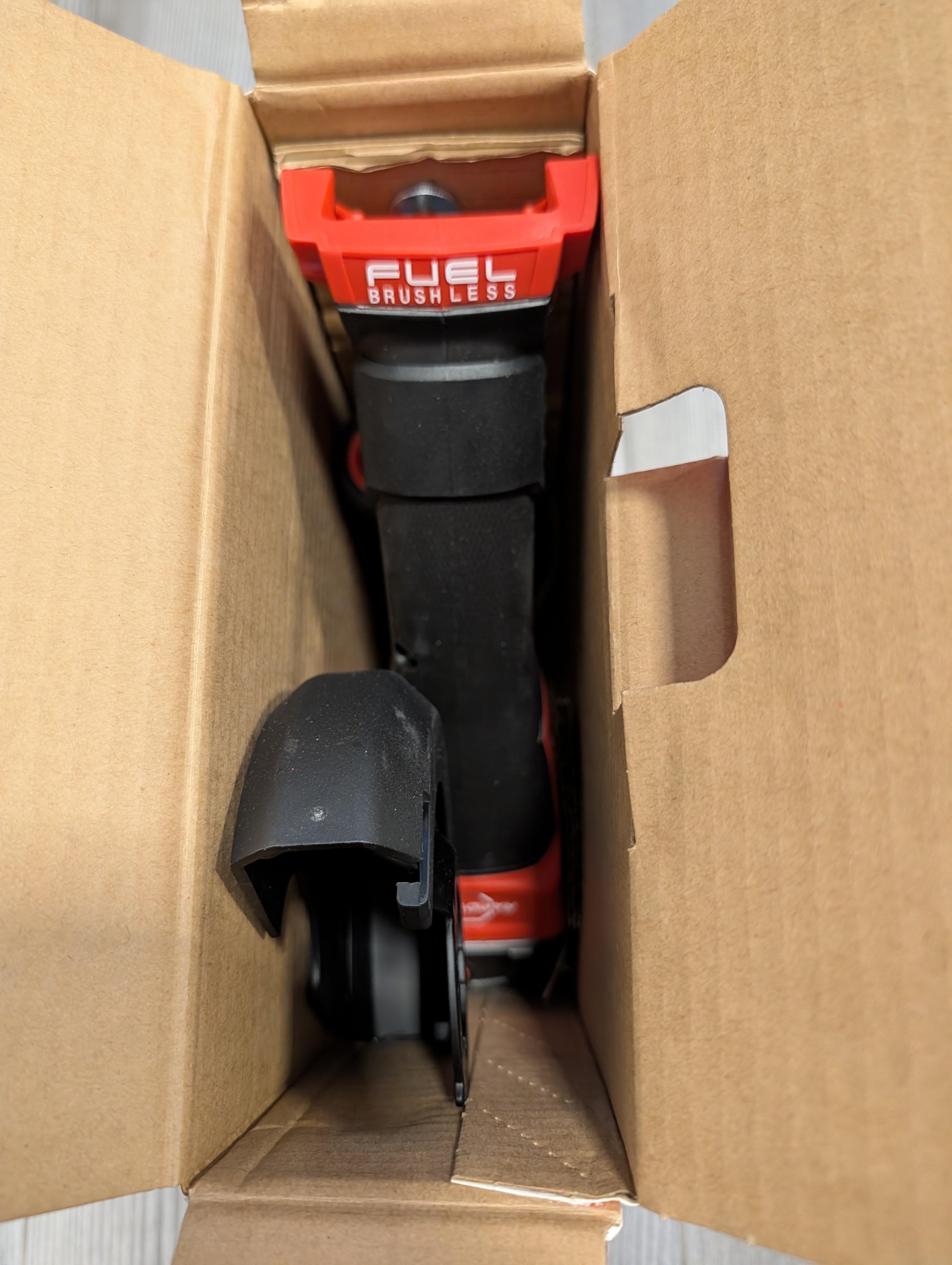 New Milwaukee M18 FUEL Brushless Grinder 2880-20, Retail $229 - photo 4