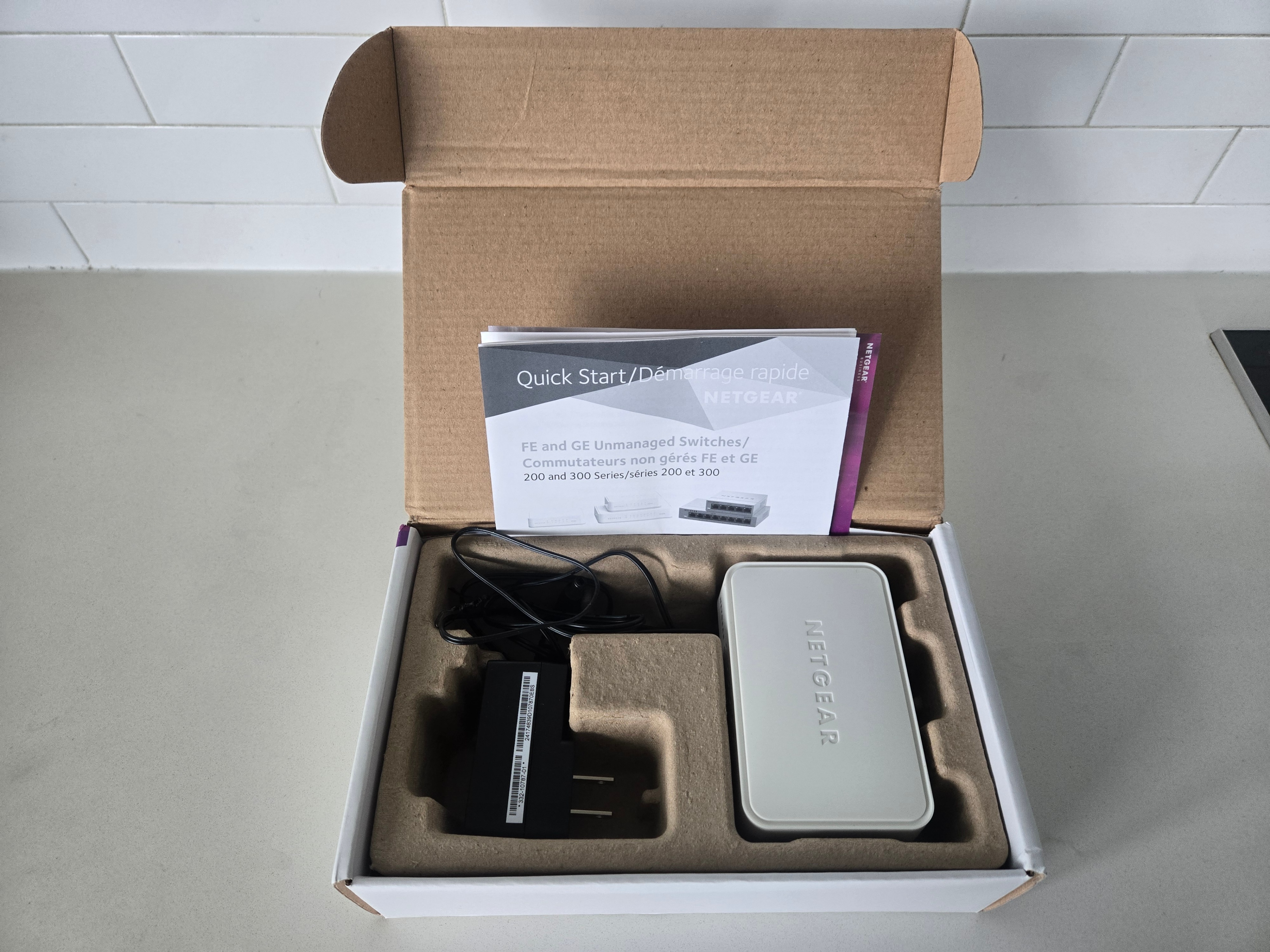 Netgear 5-Port Gigabit Ethernet Switch GS205 - photo 4