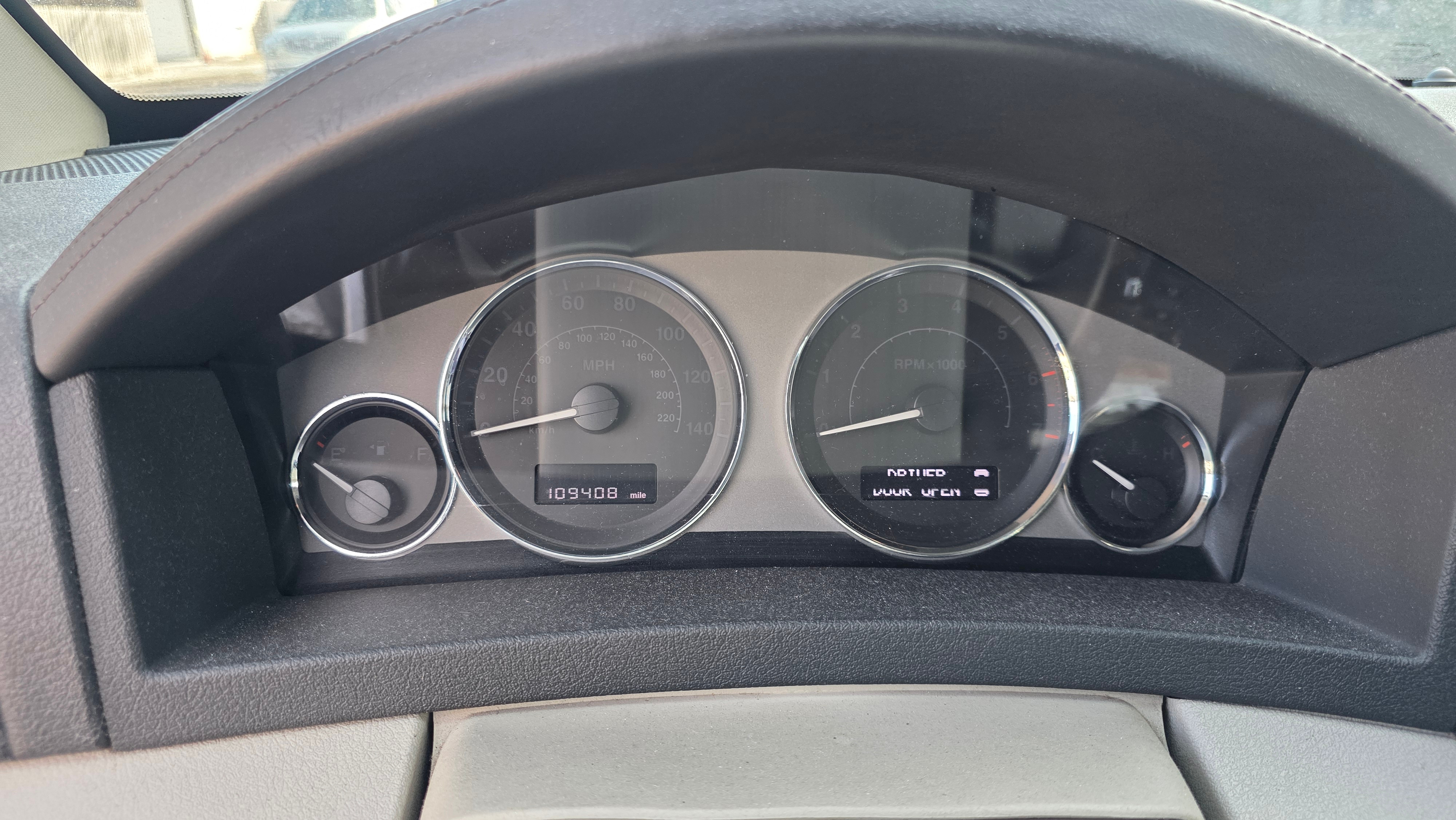 2009 Jeep Grand Cherokee Limited 4.7L V8 - photo 4