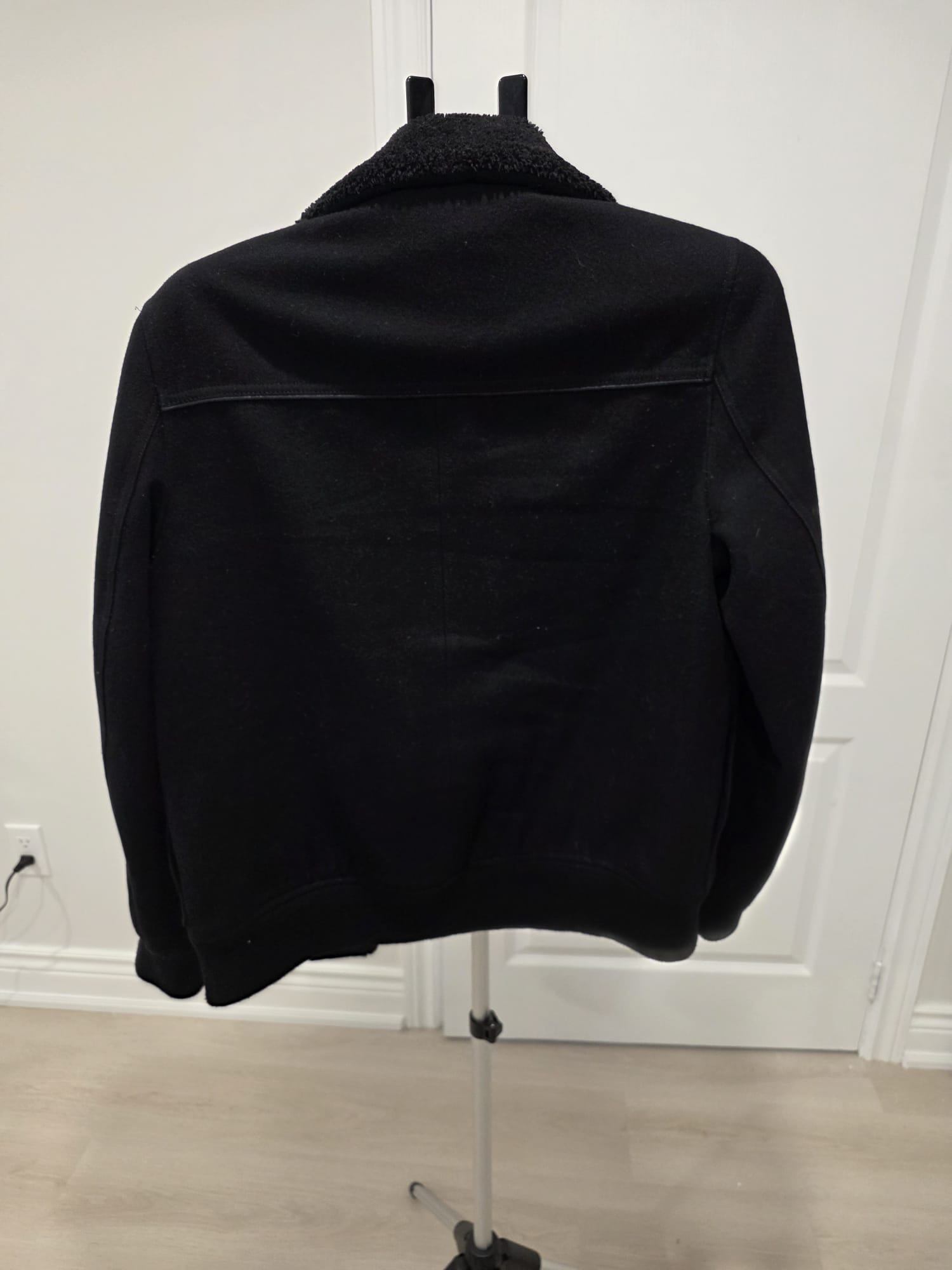 GUESS Wool-Blend Bomber Jacket with Sherpa Collar – Size M - photo 2