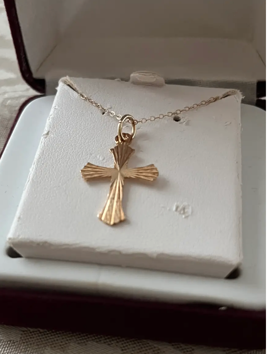 10K Gold Cross on 18 inch chain