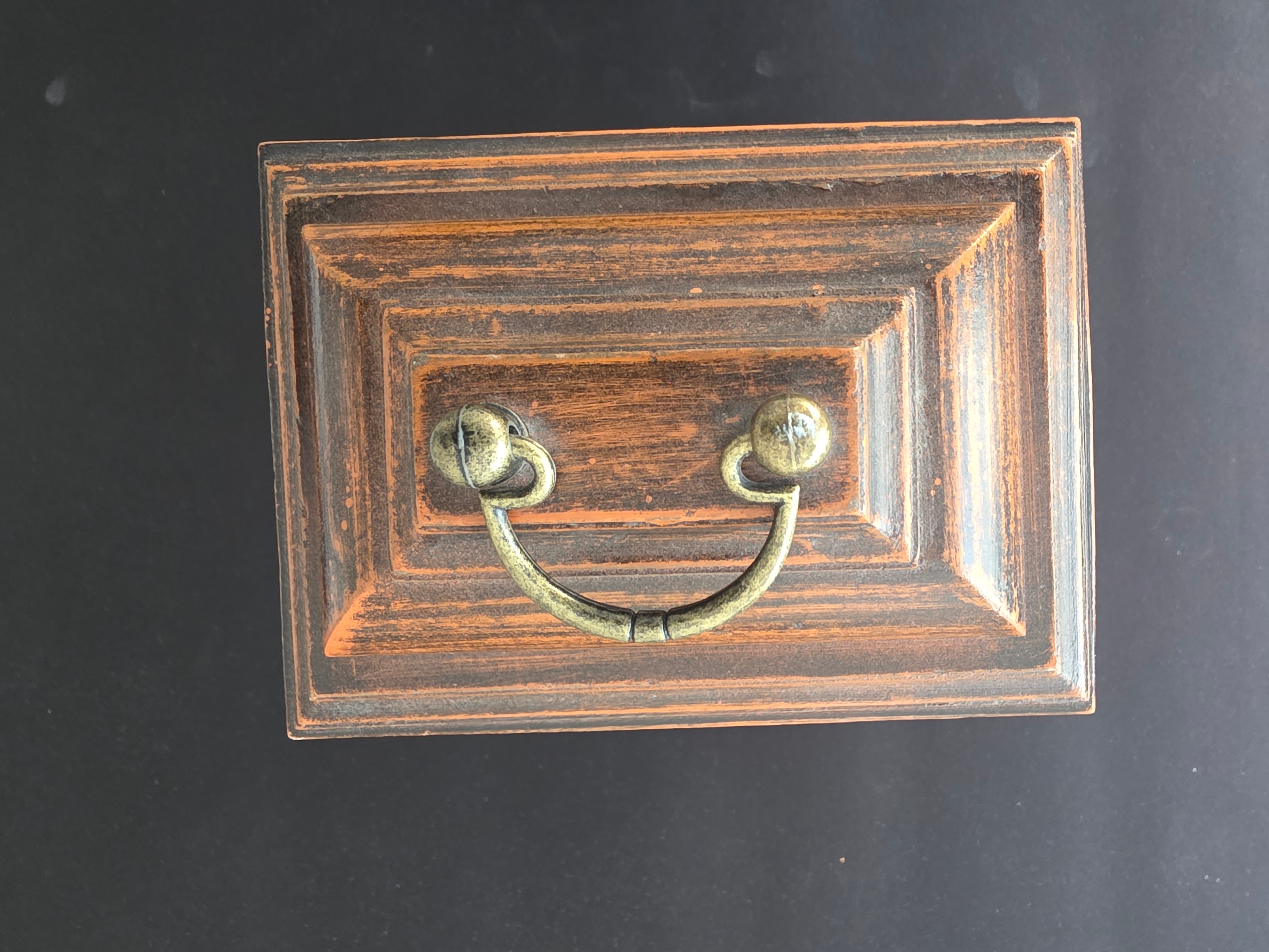 Vintage‐Style Wooden Mantel Clock - photo 3
