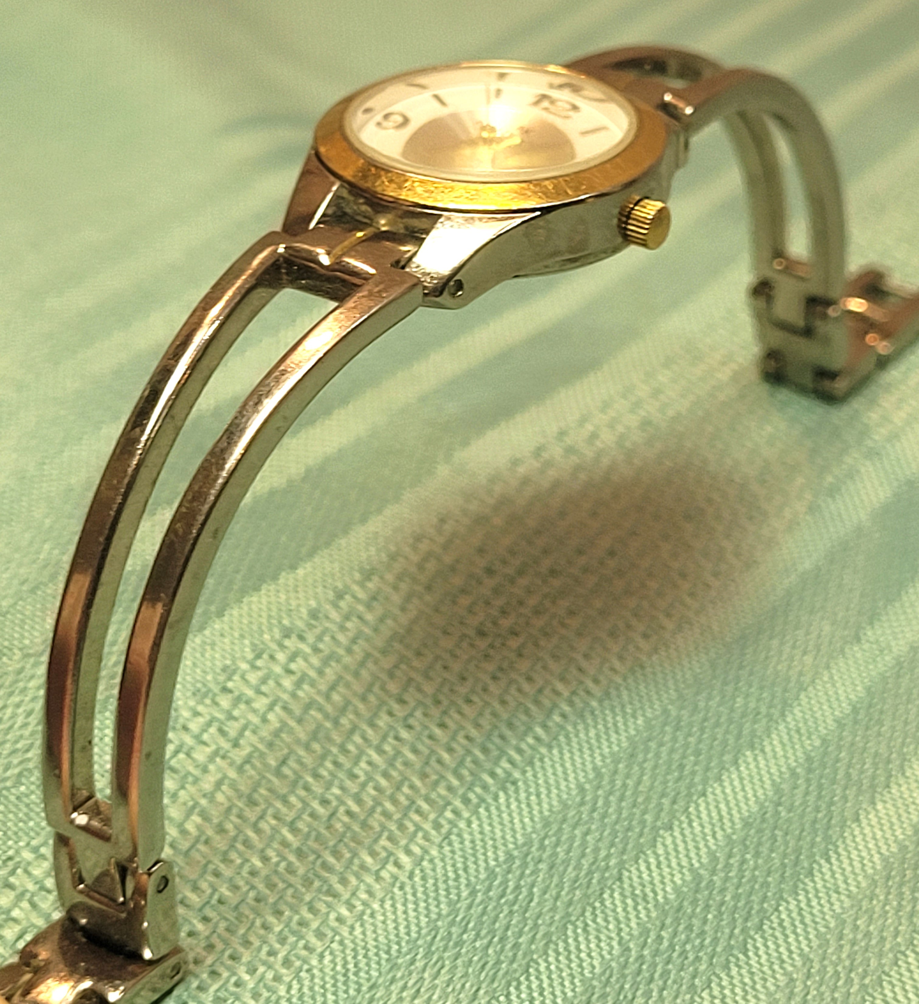 Anne Klein 10/7407GP Two-Tone Date Watch | New Battery Running | - photo 3