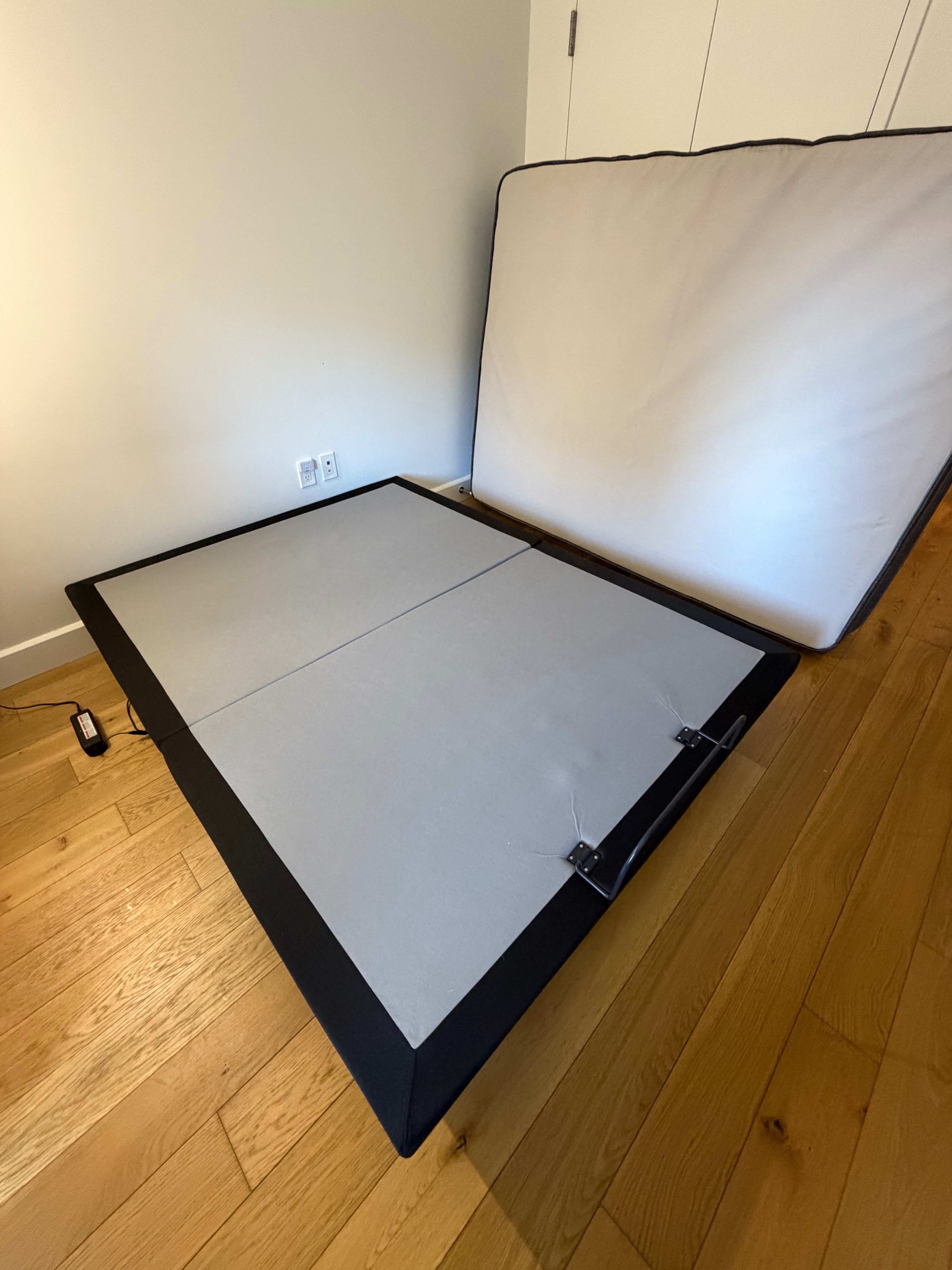 Adjustable Bed Base (Queen) – Enso w/ Remote - photo 3
