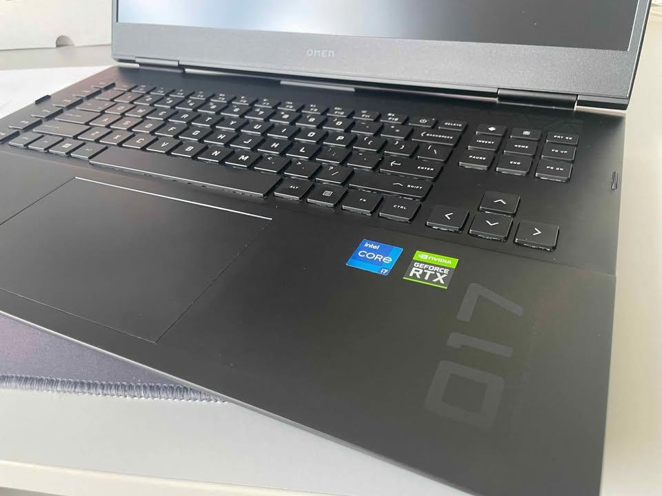 HP OMEN 17 Gaming Laptop – i7 12th Gen, RTX 3060 - photo 3