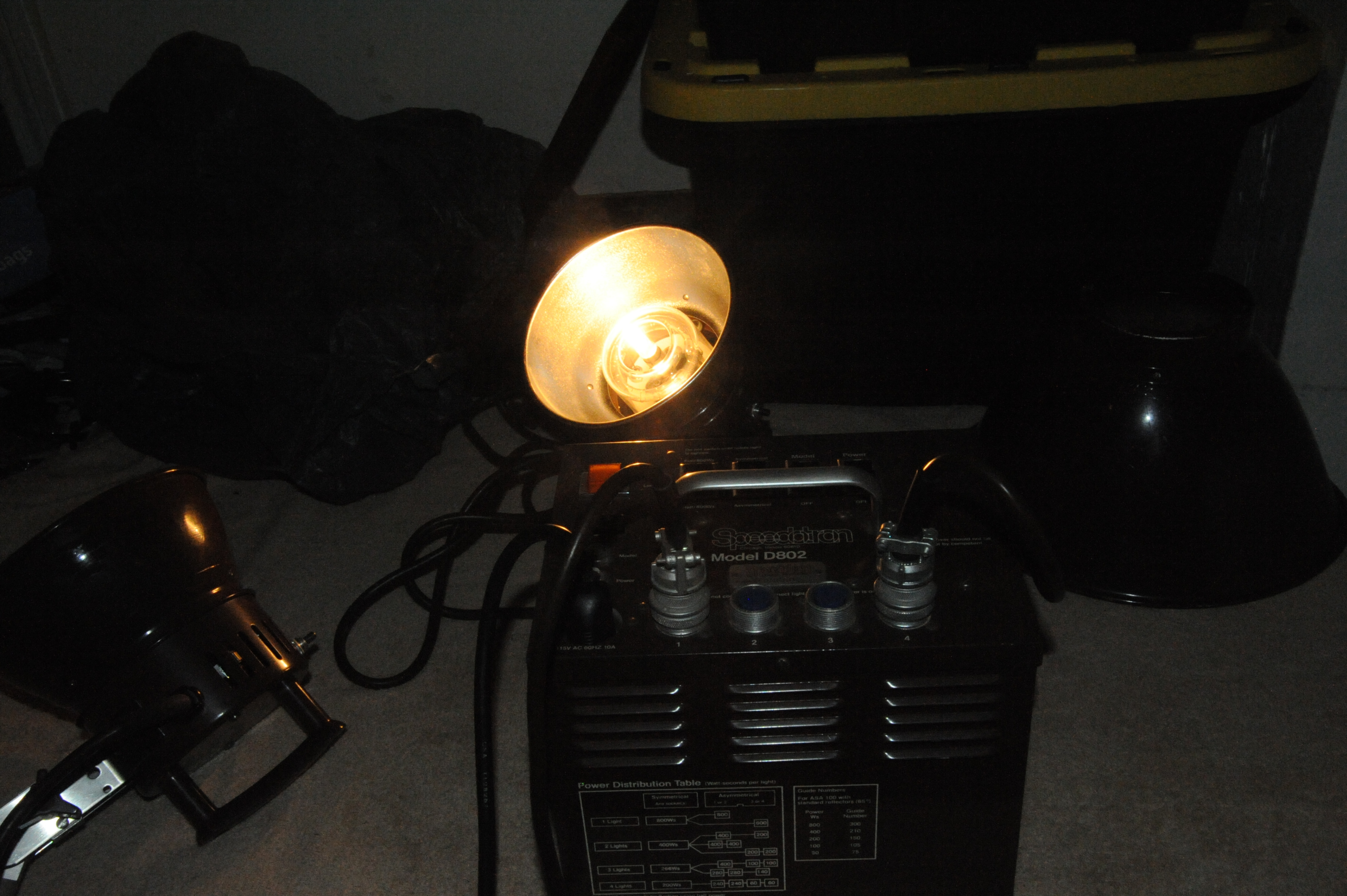 Speedotron D802 Studio Strobe Power Pack
