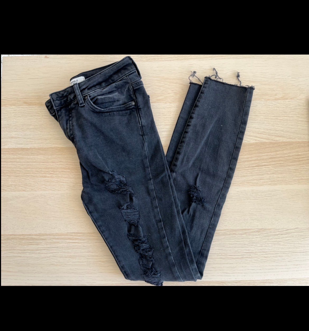 Distressed Ripped Black High-Waisted Skinny Jeans