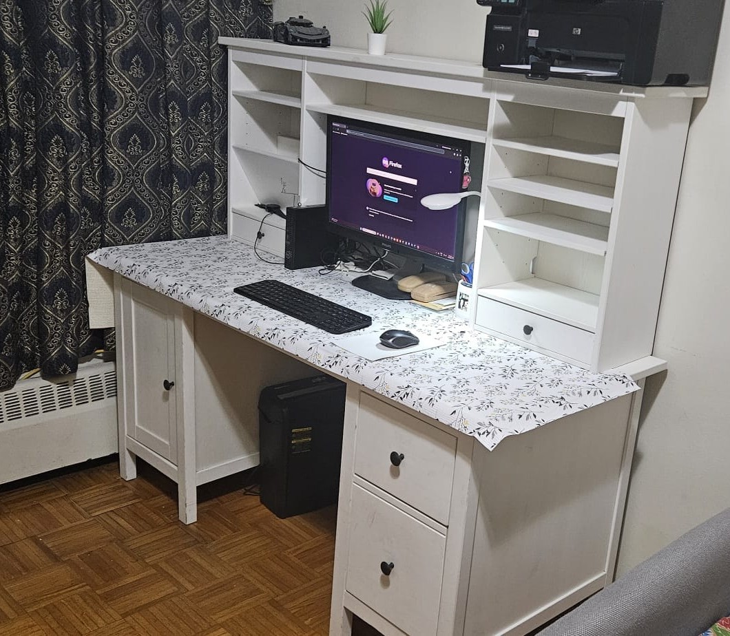 Solid Wood Computer/Office Desk - Great Condition - photo 2