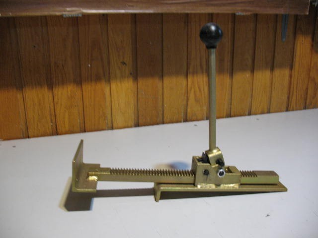 Professional Flooring Jack, Brand New - photo 3