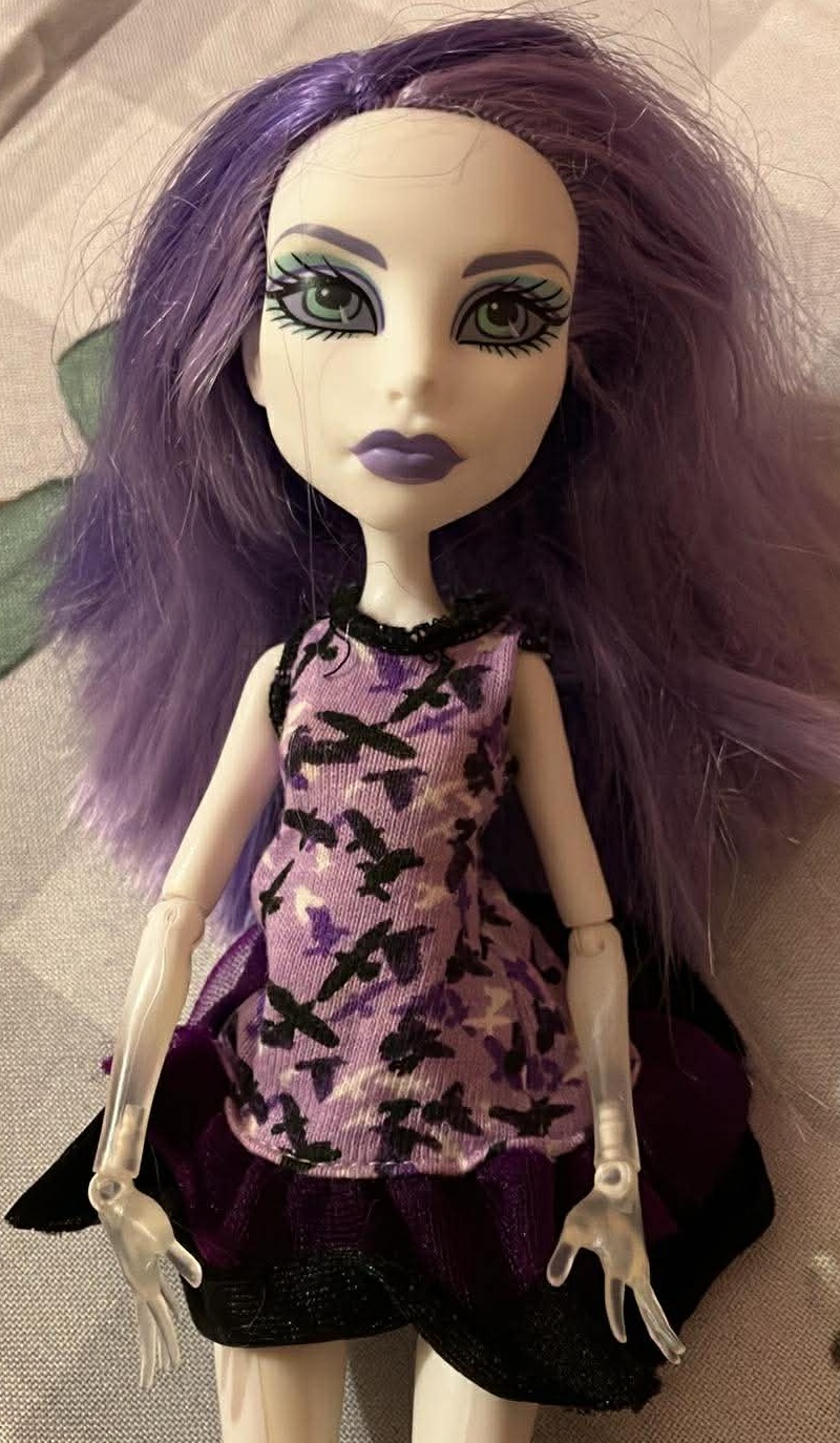 Monster High Spectra Vondergeist Doll (not original clothes) - photo 2