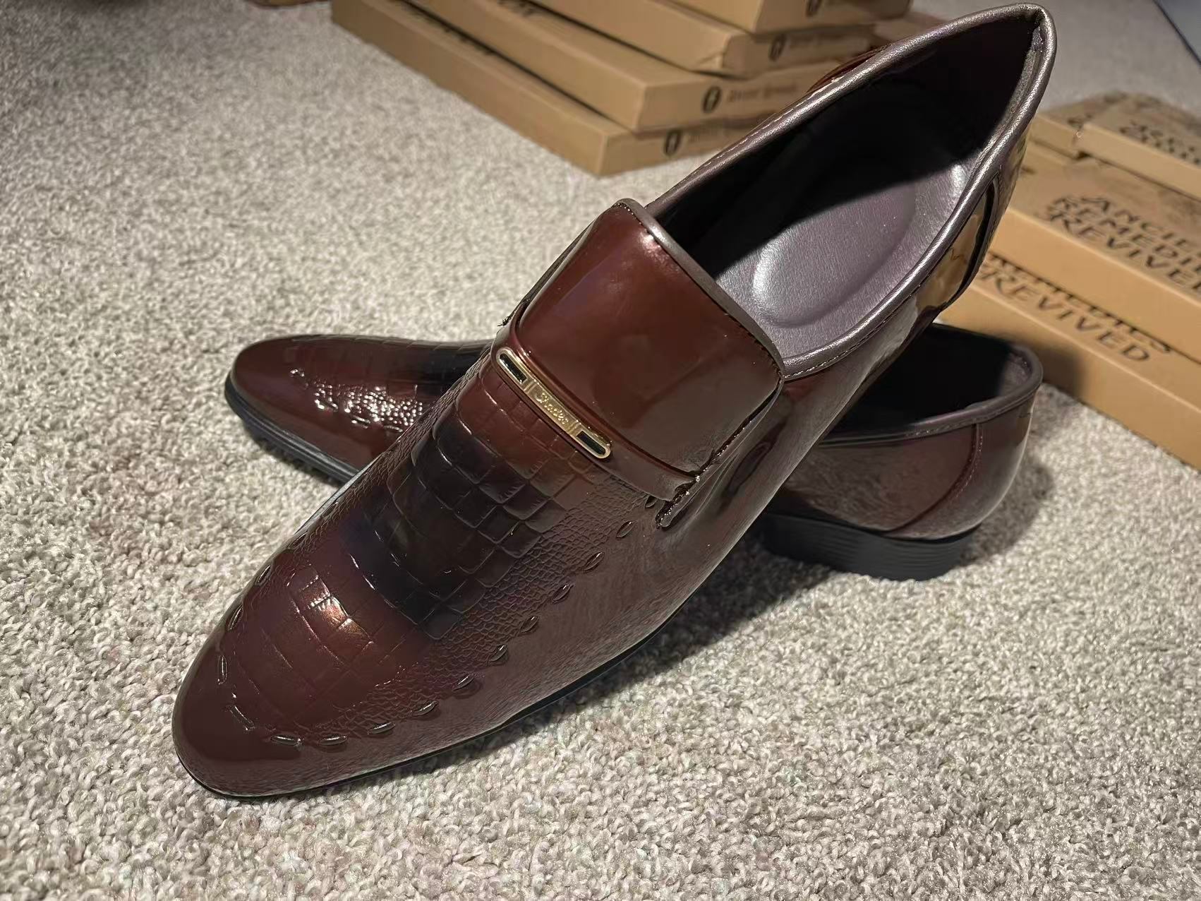 NEW Men’s Brown Crocodile Pattern Dress Shoes Size 47