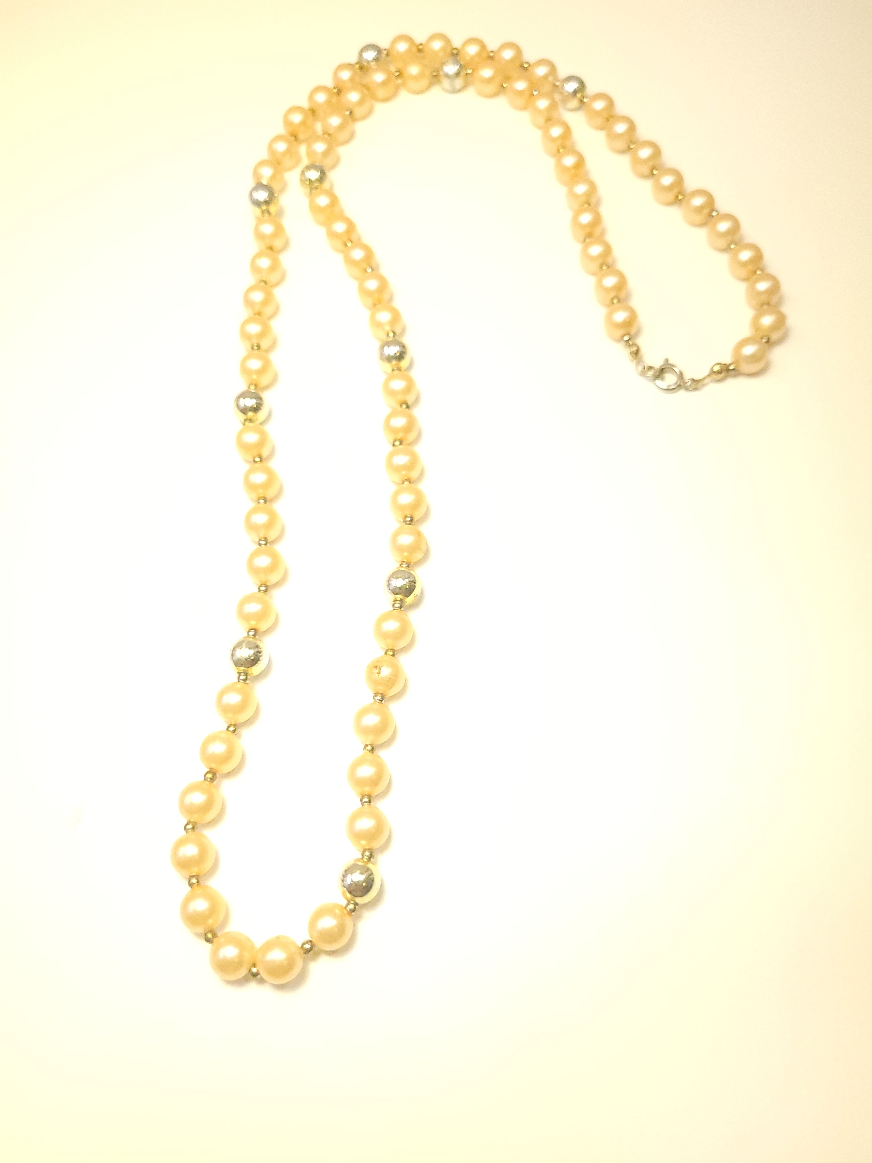 Circa 1955 Graduated Faux Pearl Necklace 29.5" Opera Length - photo 5