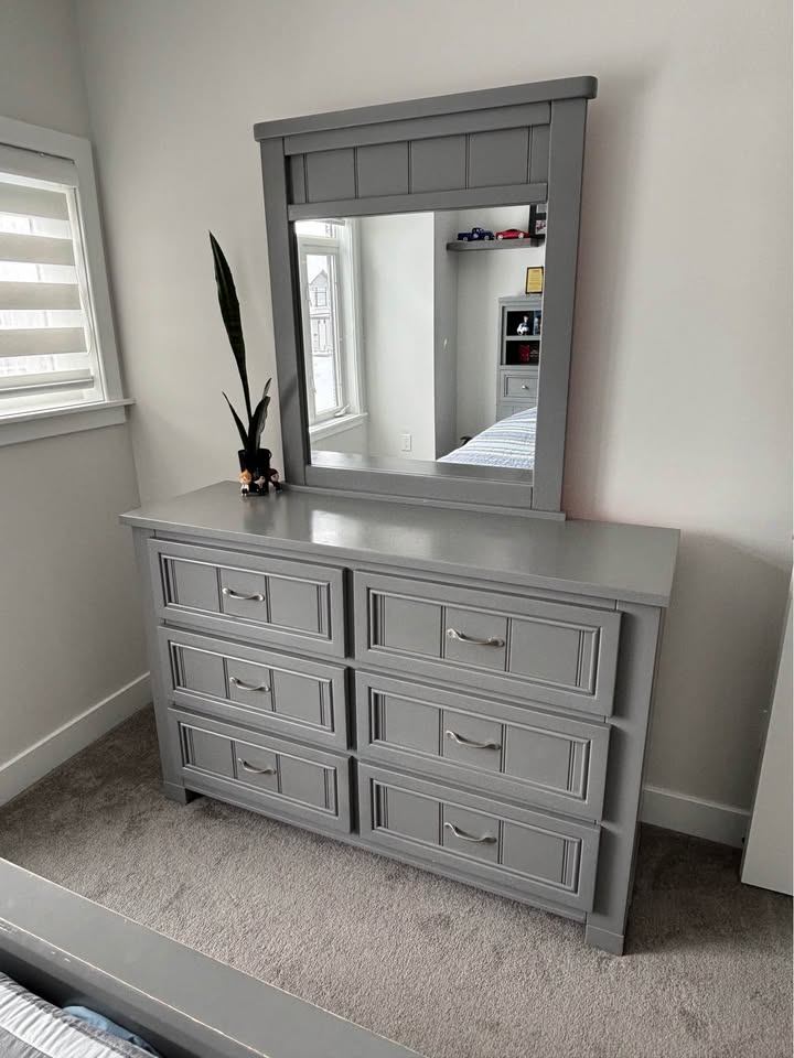Full/Double Bedroom Set with Dresser & Mirror - photo 3